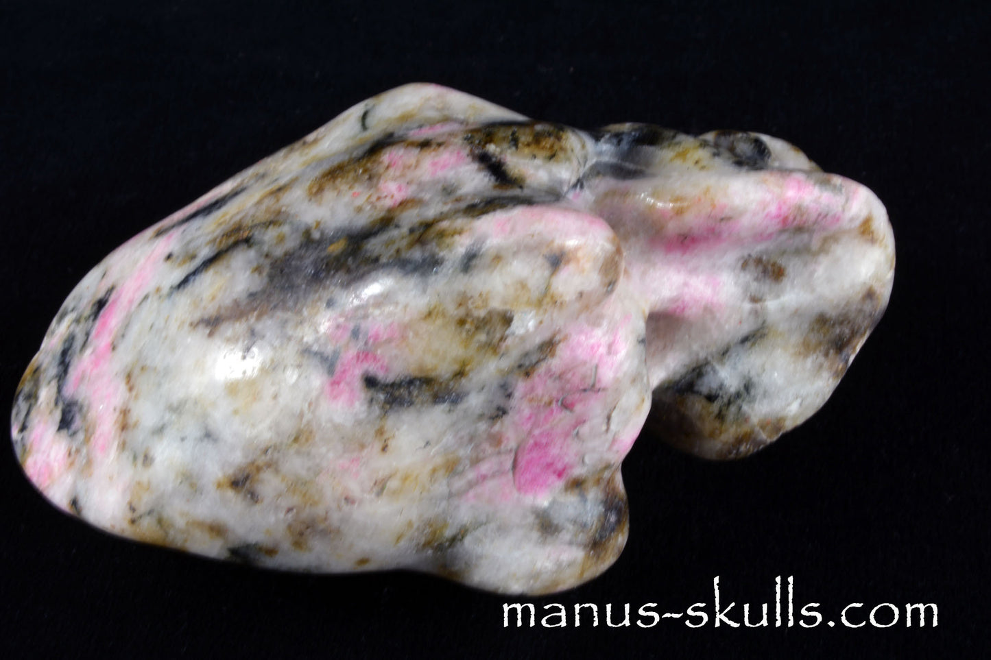 Tugtupite Conehead Skull UV