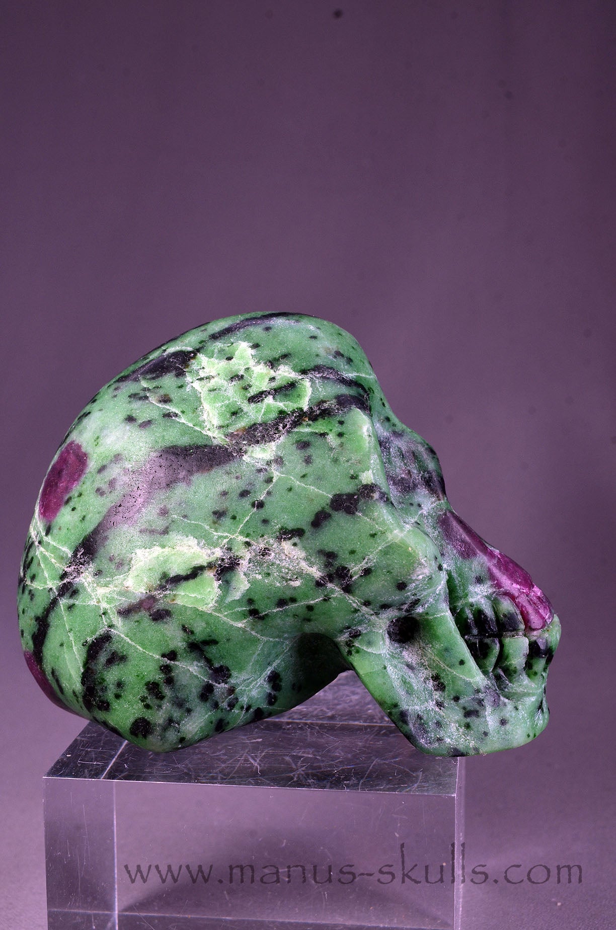 Ruby in Zoïsite Skull