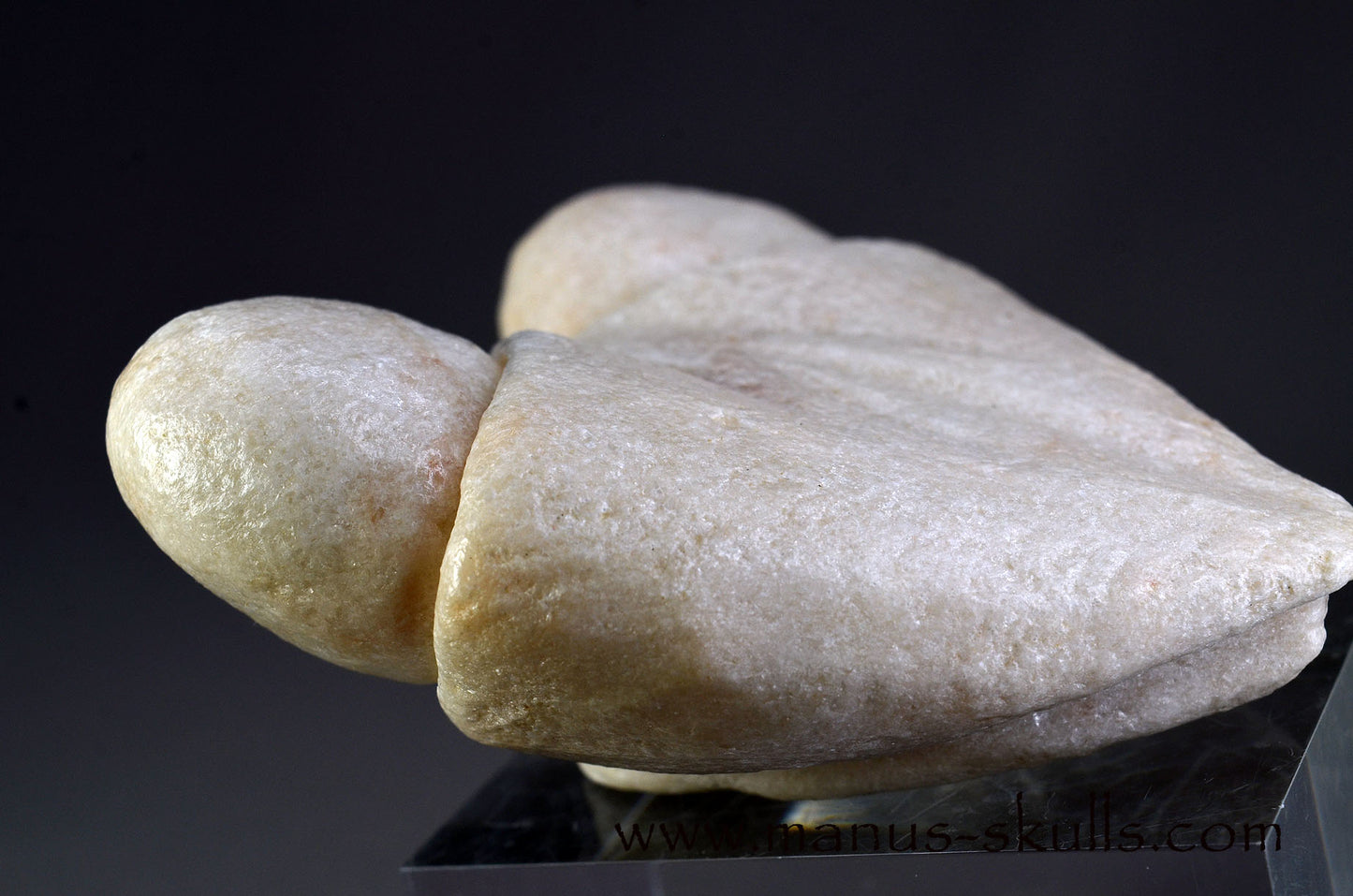 White Steatite Dragolian (#33)