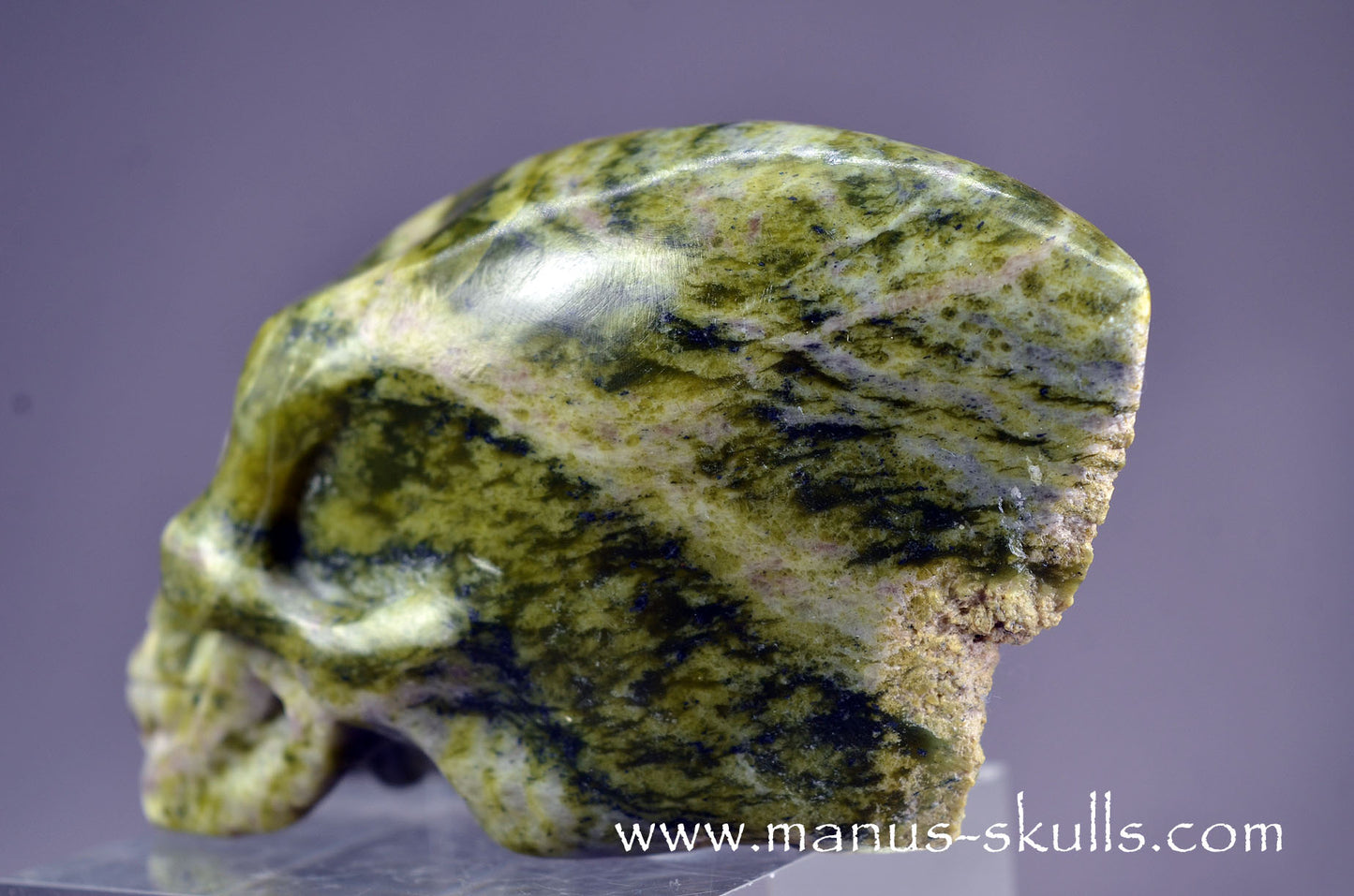 LIZARDITE with MAGNESITE Conehead Skull