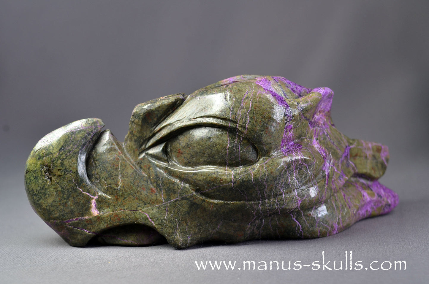 Stichtite Dragon