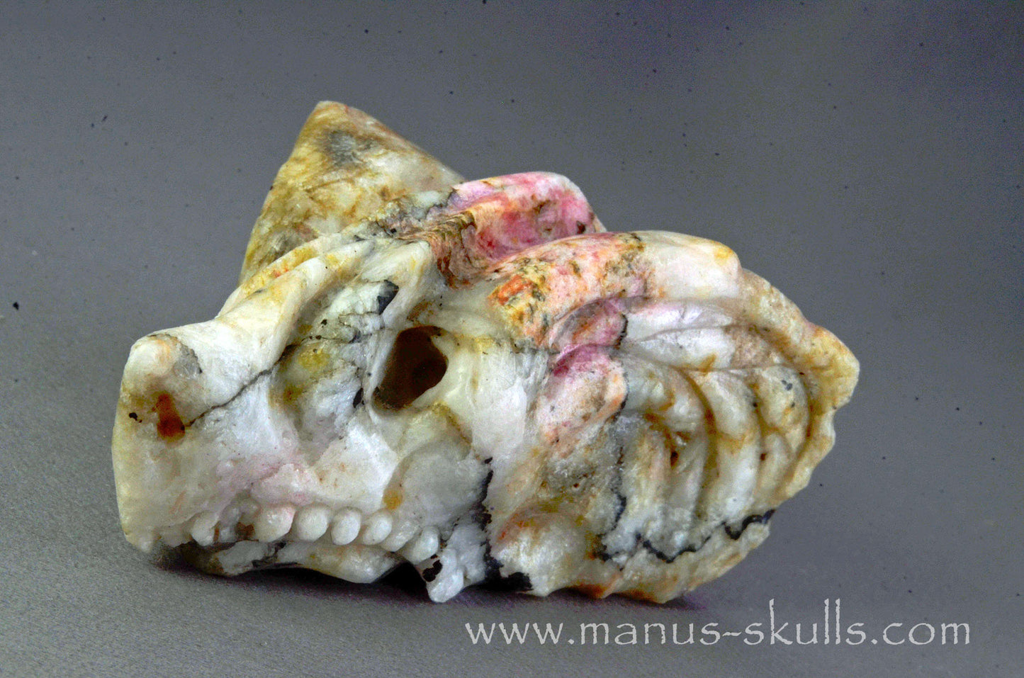 Tugtupite (UV) Greenland Dragon
