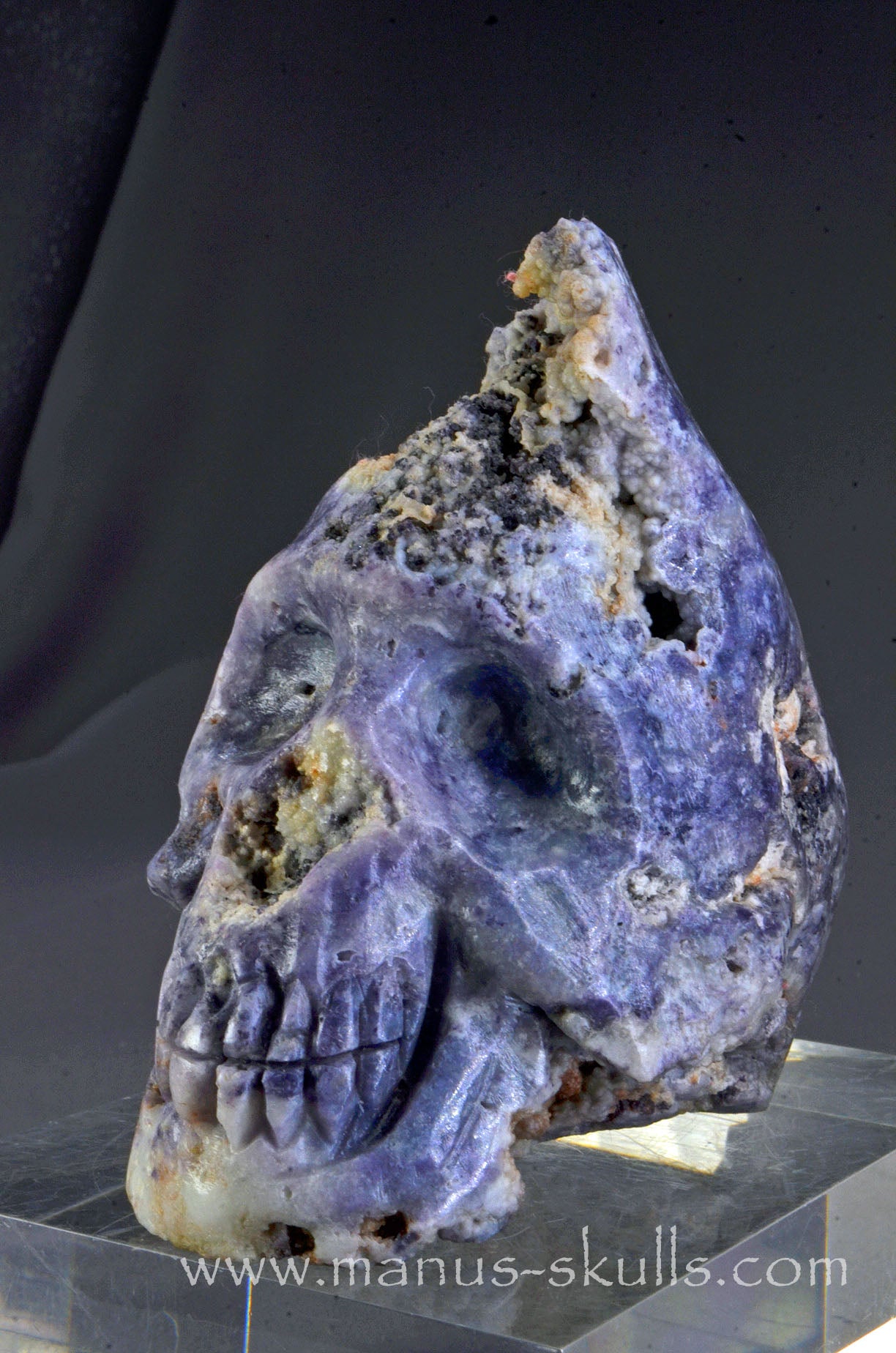 Manus skulls Evolians Dragolians unique Crystal Carvings handmade skulls dragons pendants preseli bluestone tribals spiritual meaning wand Unicorn ..  morado opal agate