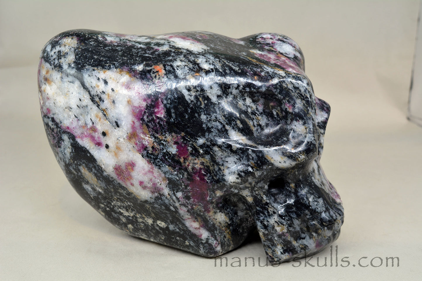 Large Eudialyte Skull