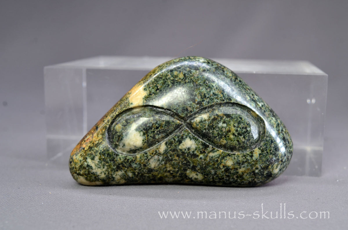 Preseli Bluestone Infinity Cuddle Stone