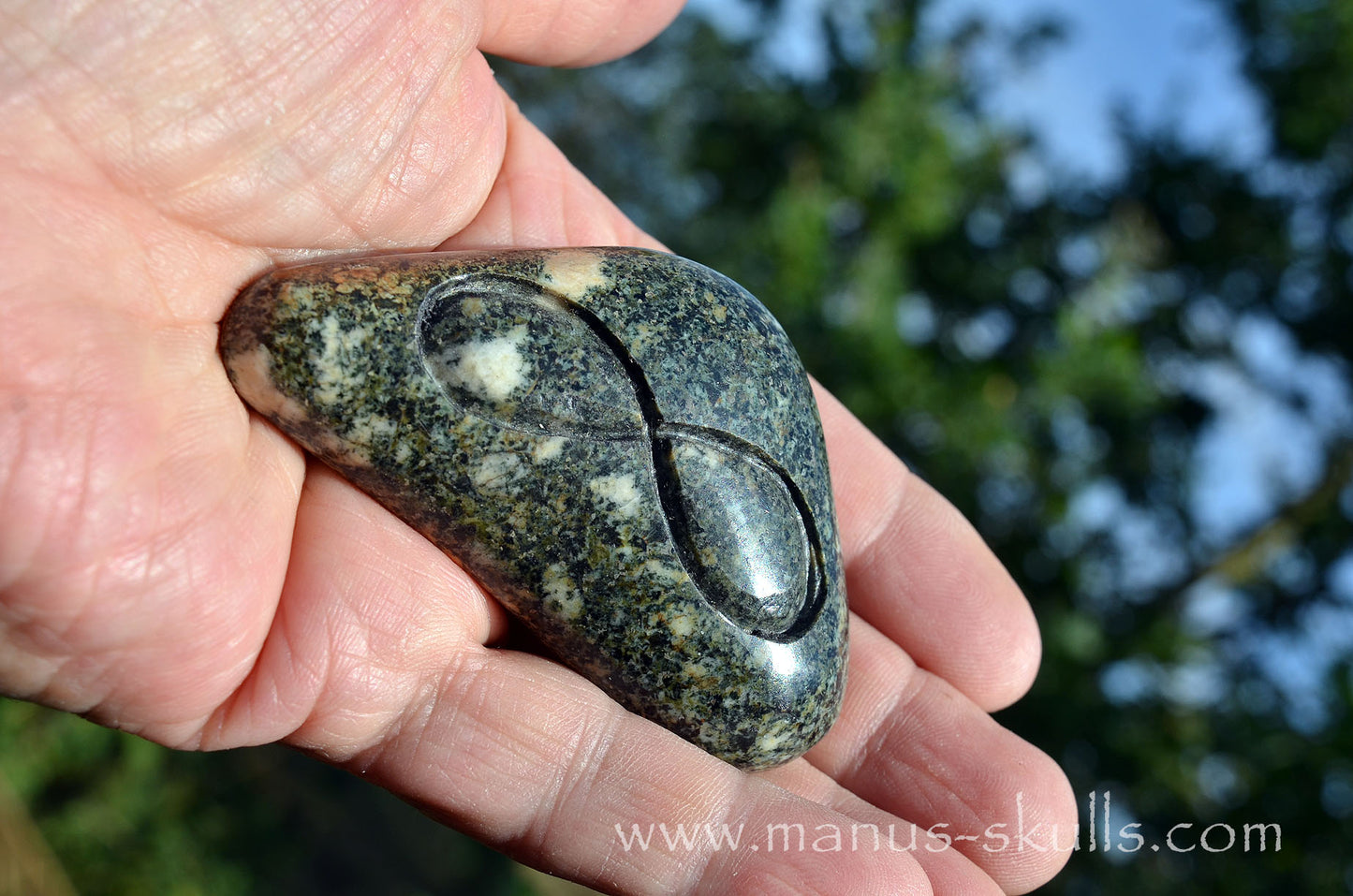 Preseli Bluestone Infinity Cuddle Stone