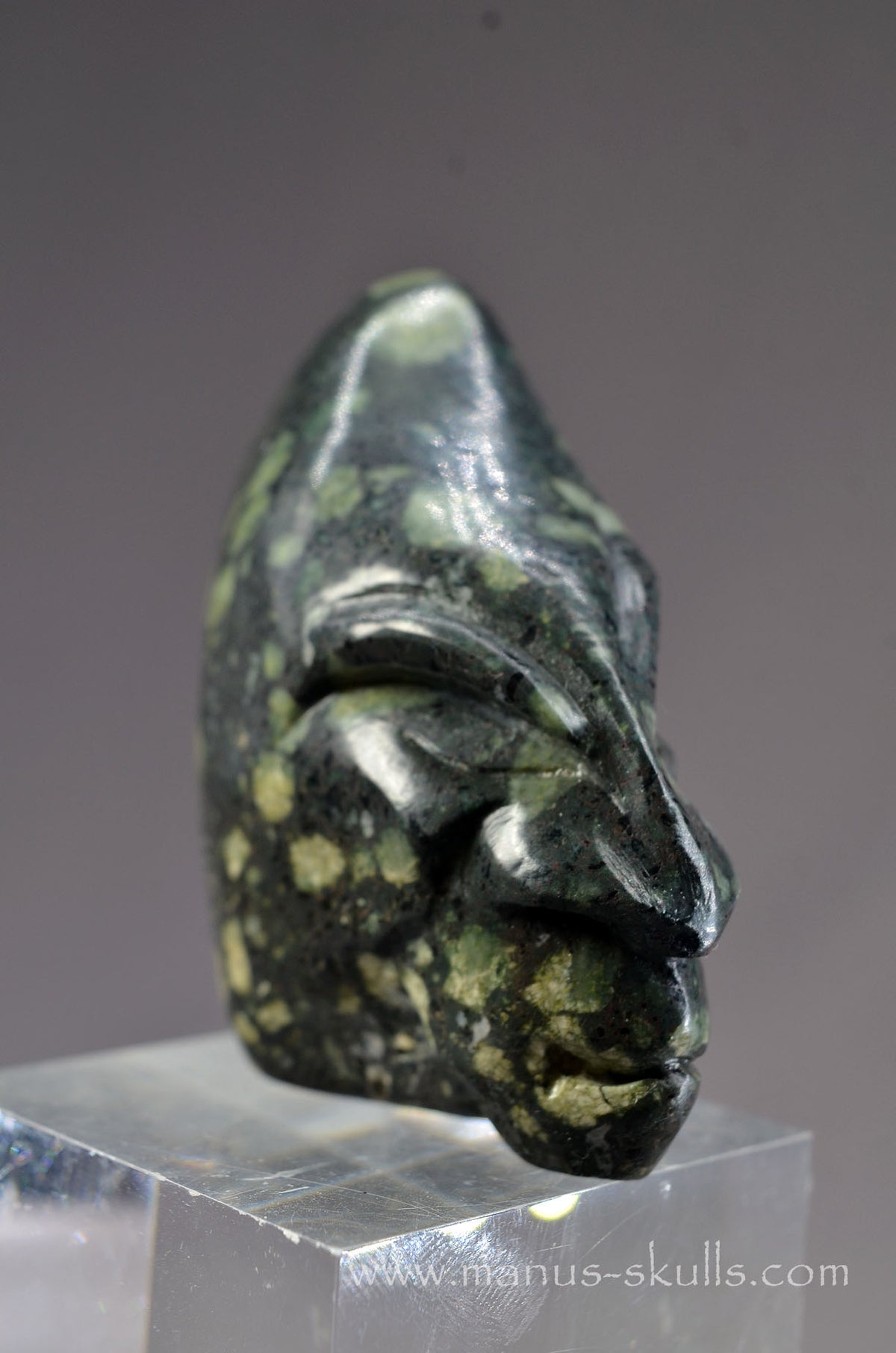 Lakelandite Tribal Skully