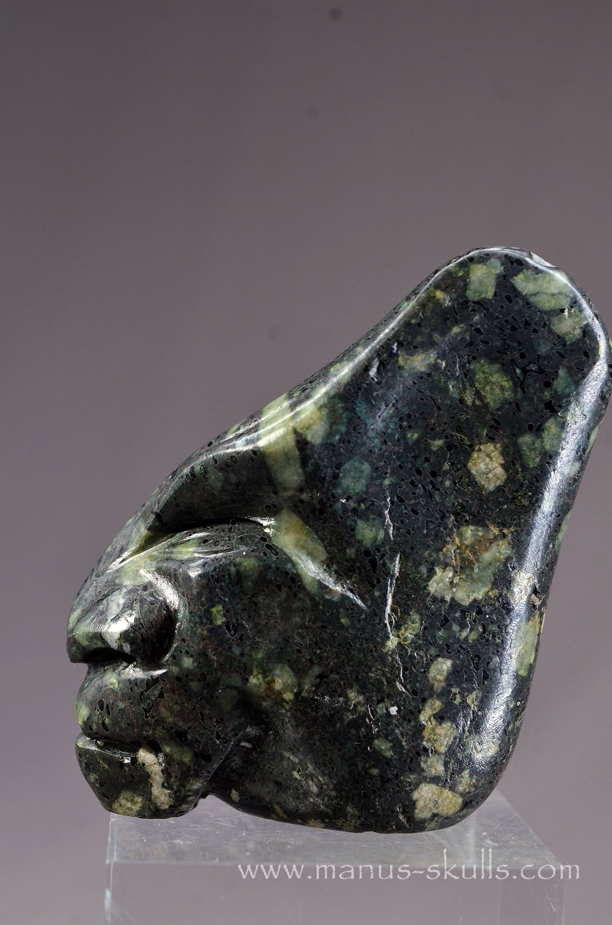 Lakelandite Tribal Skully