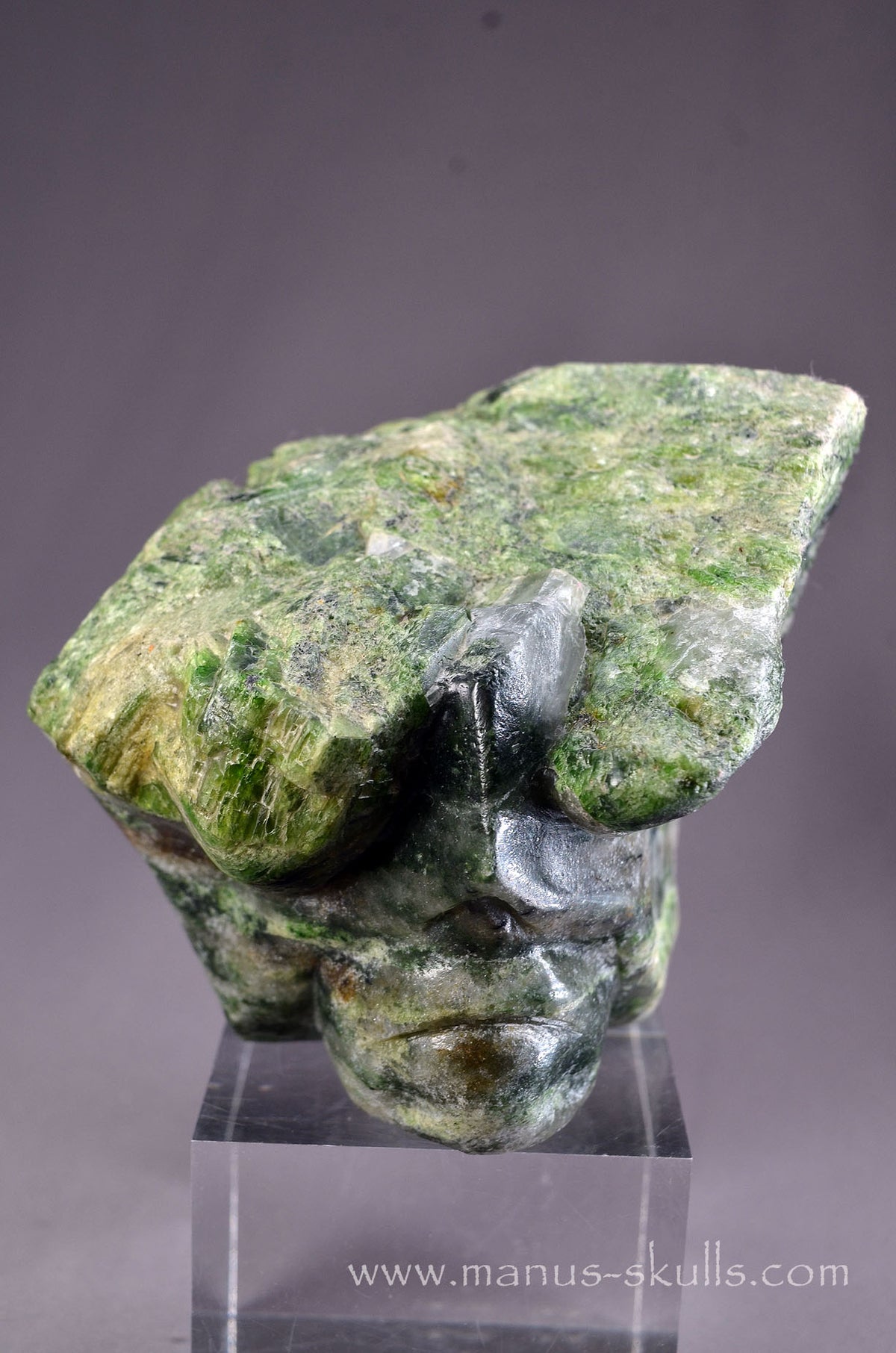 Chrome Diopside Stone Being