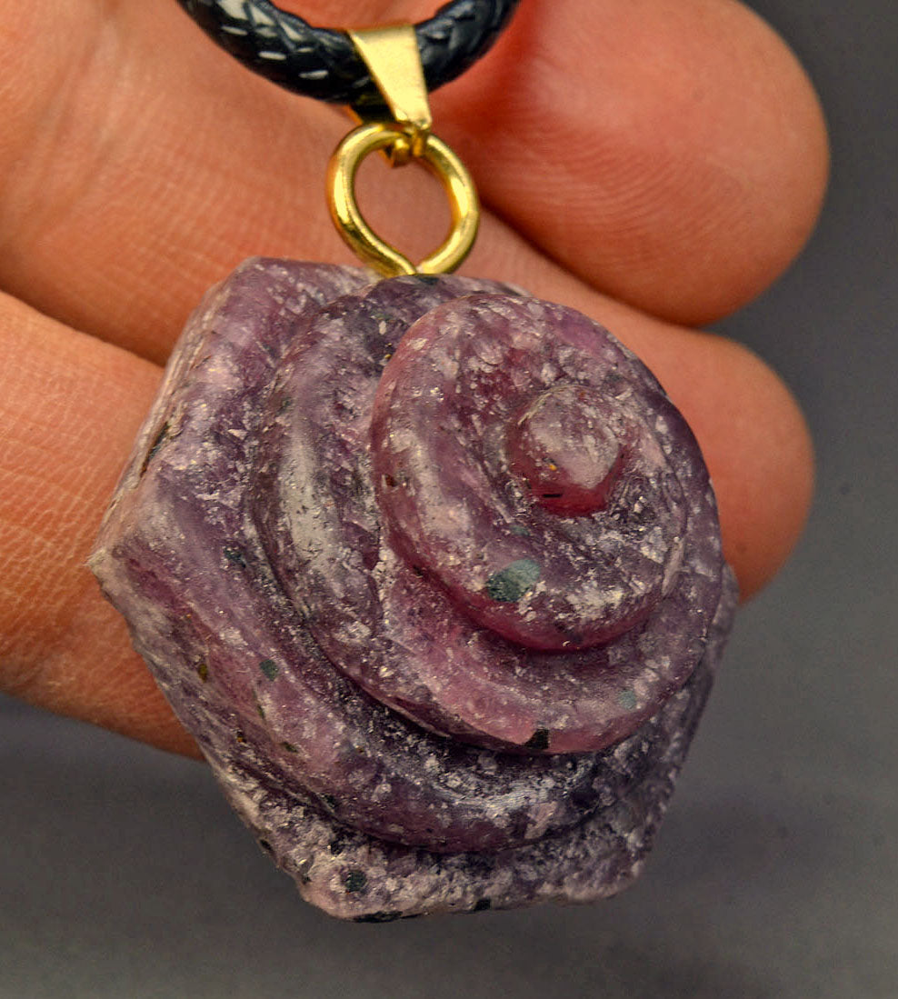 Ruby Korund 3-D Spiral Pendant