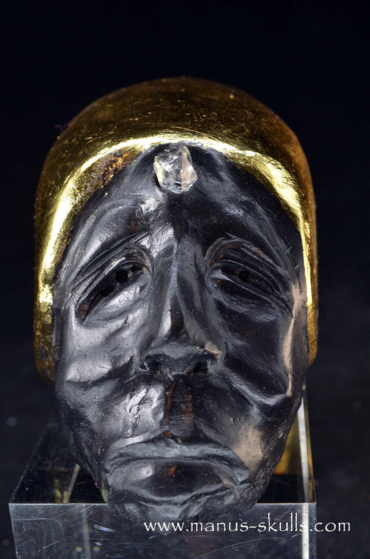 Skulls

Basalt

Gold leaf

Herkimer Diamond

Star Light Being