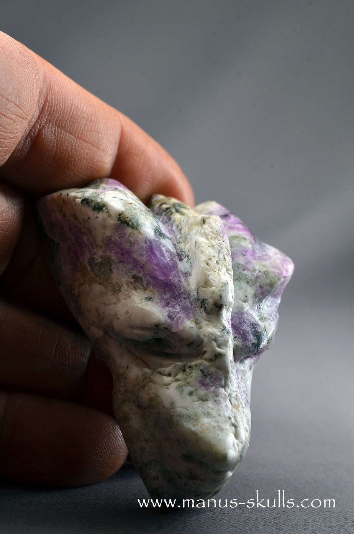 Real Greenland HACKMANITE Baby Dragon (UV)