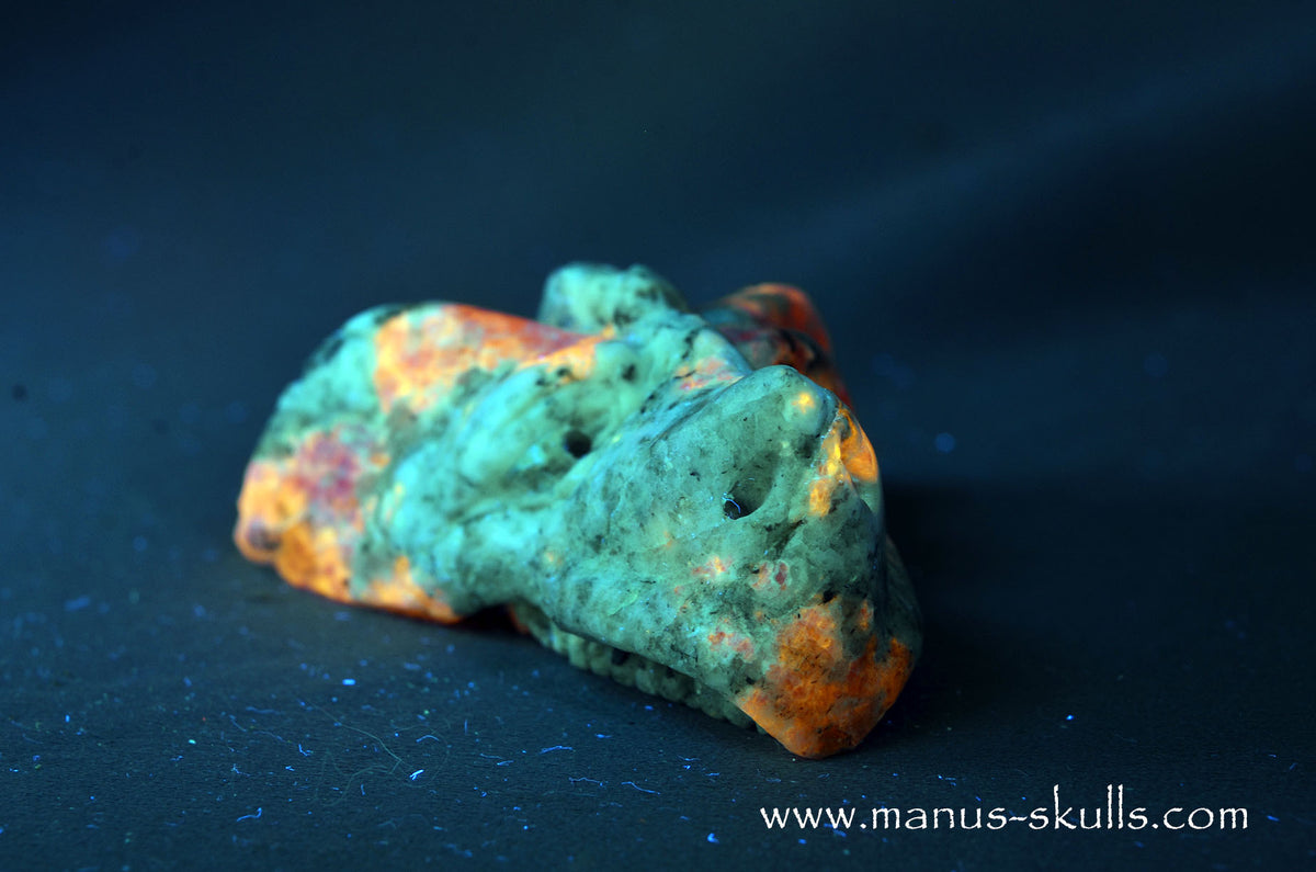 Real Greenland HACKMANITE Baby Dragon (UV)