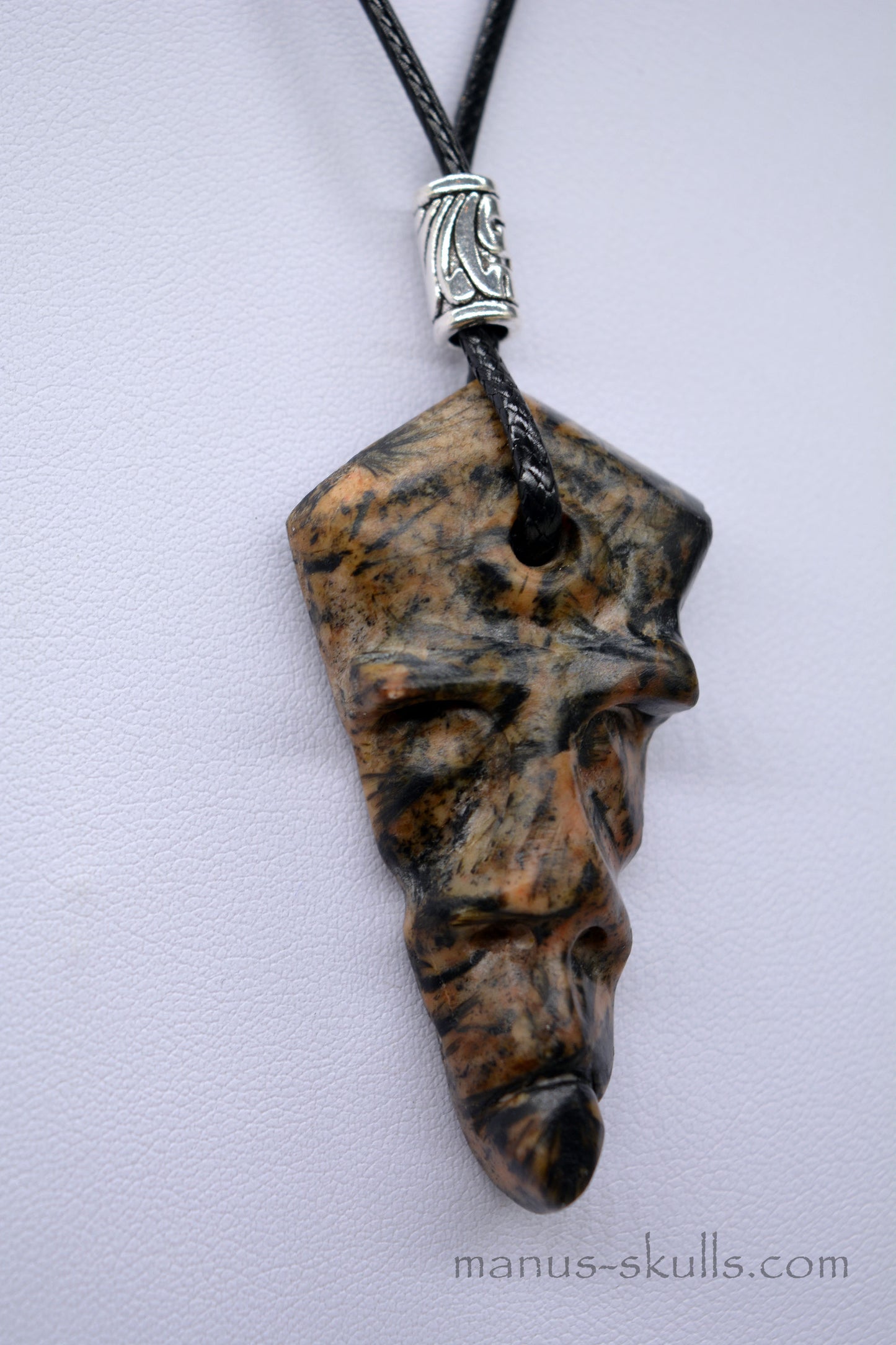 Gedrite Tribal Pendant