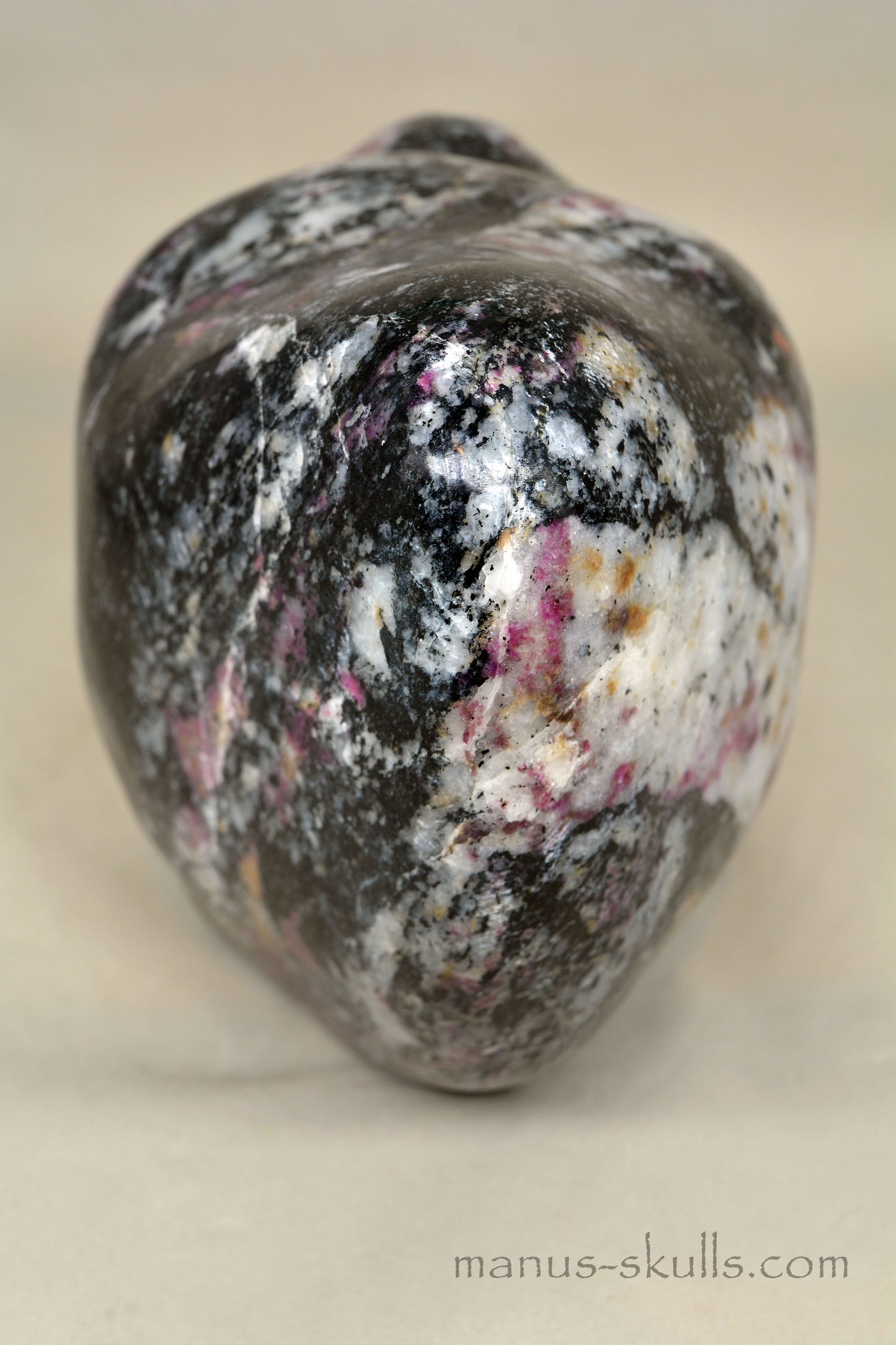 Large Eudialyte Skull