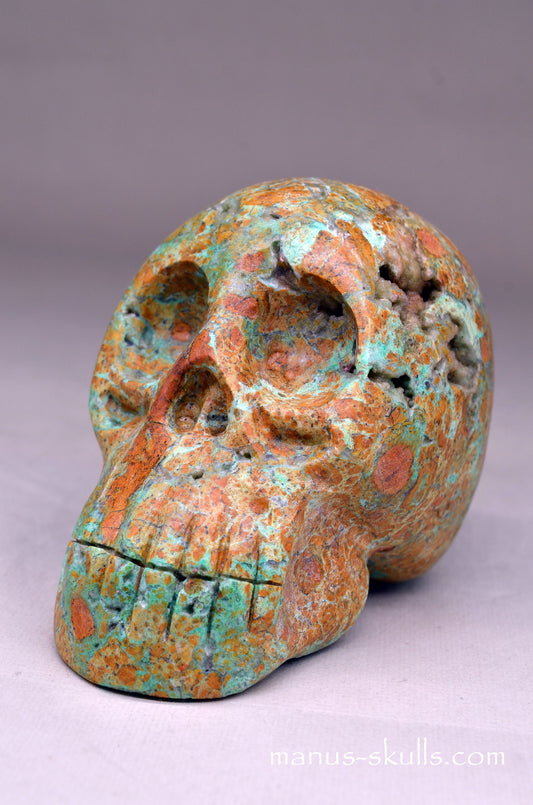 Garnierite Skull