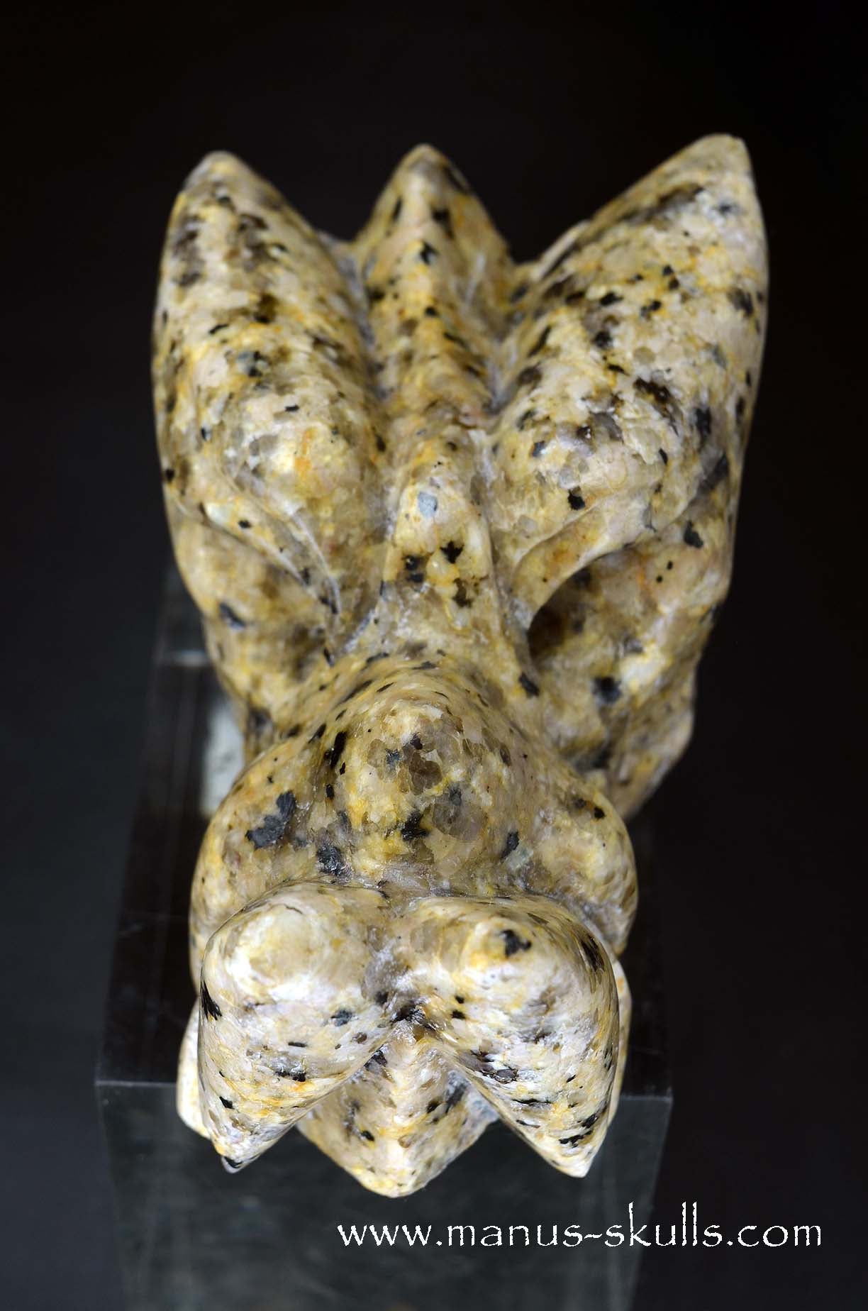 Manus skulls unique Crystal Carvings handmade skulls dragons pendants preseli bluestone tribals spiritual meaning wand Unicorn ..  yellow granite vietnam