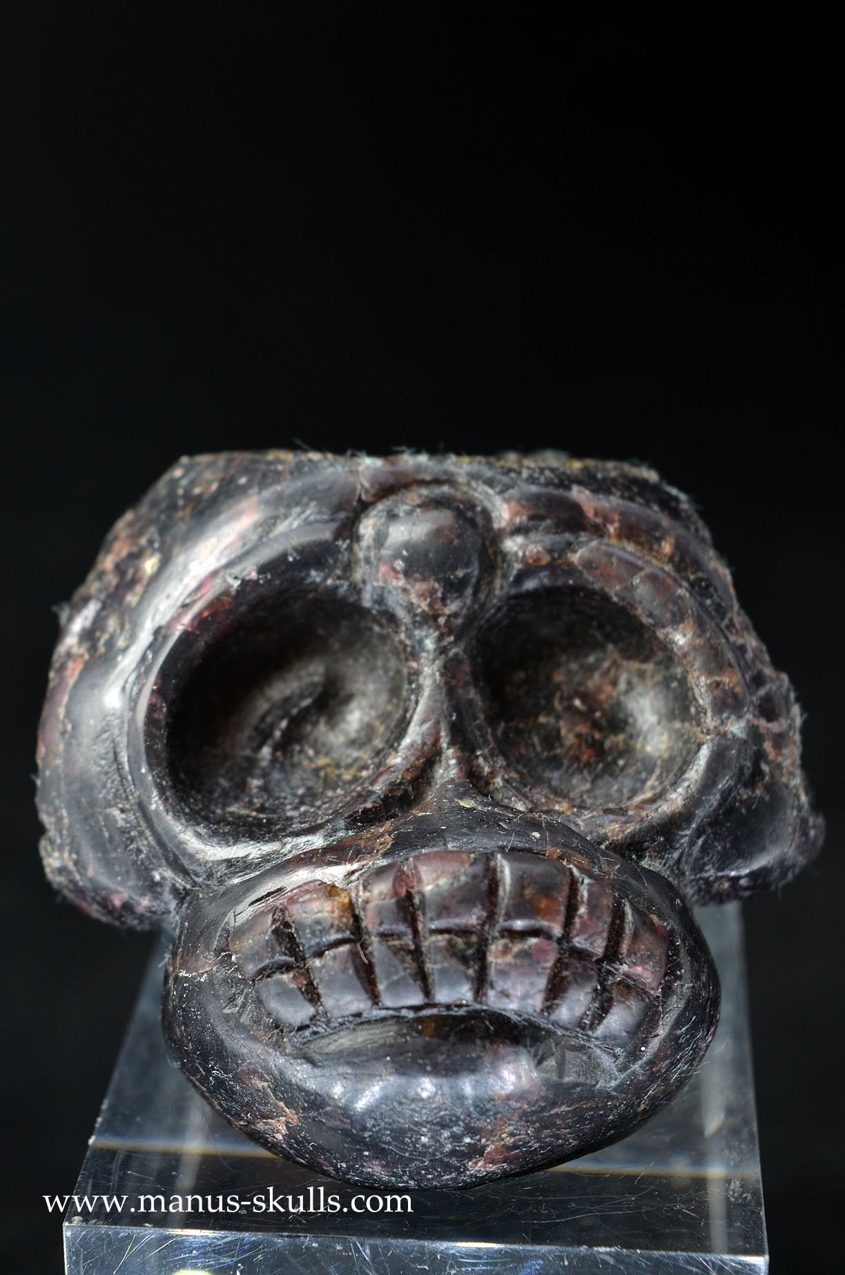 Manus skulls unique Crystal Carvings handmade skulls dragons pendants preseli bluestone tribals spiritual meaning wand Unicorn .. garnet