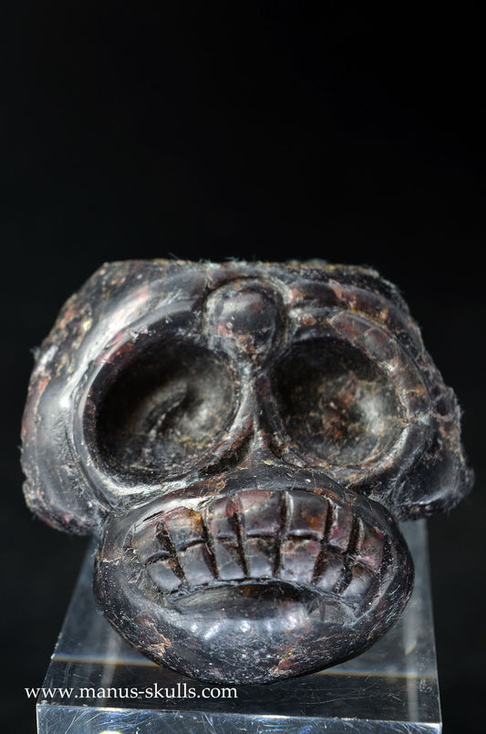 Manus skulls unique Crystal Carvings handmade skulls dragons pendants preseli bluestone tribals spiritual meaning wand Unicorn .. garnet