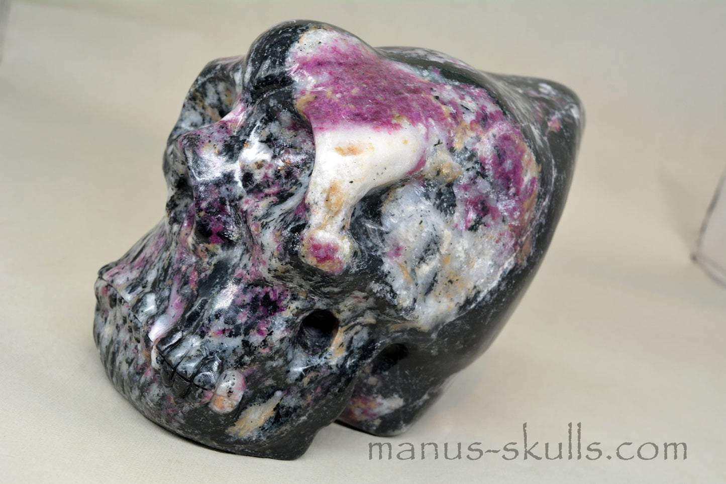 Large Eudialyte Skull