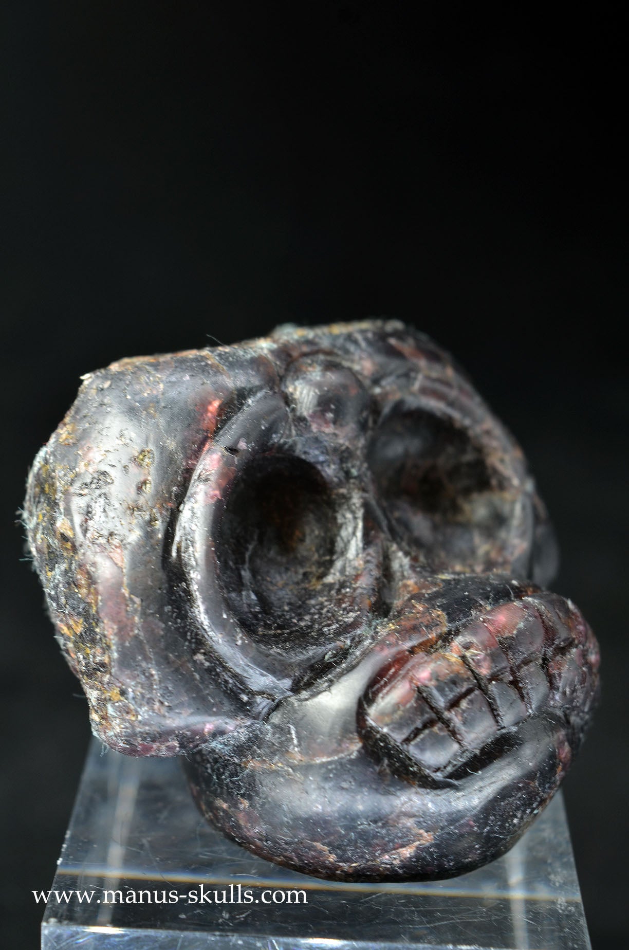 Manus skulls unique Crystal Carvings handmade skulls dragons pendants preseli bluestone tribals spiritual meaning wand Unicorn .. garnet