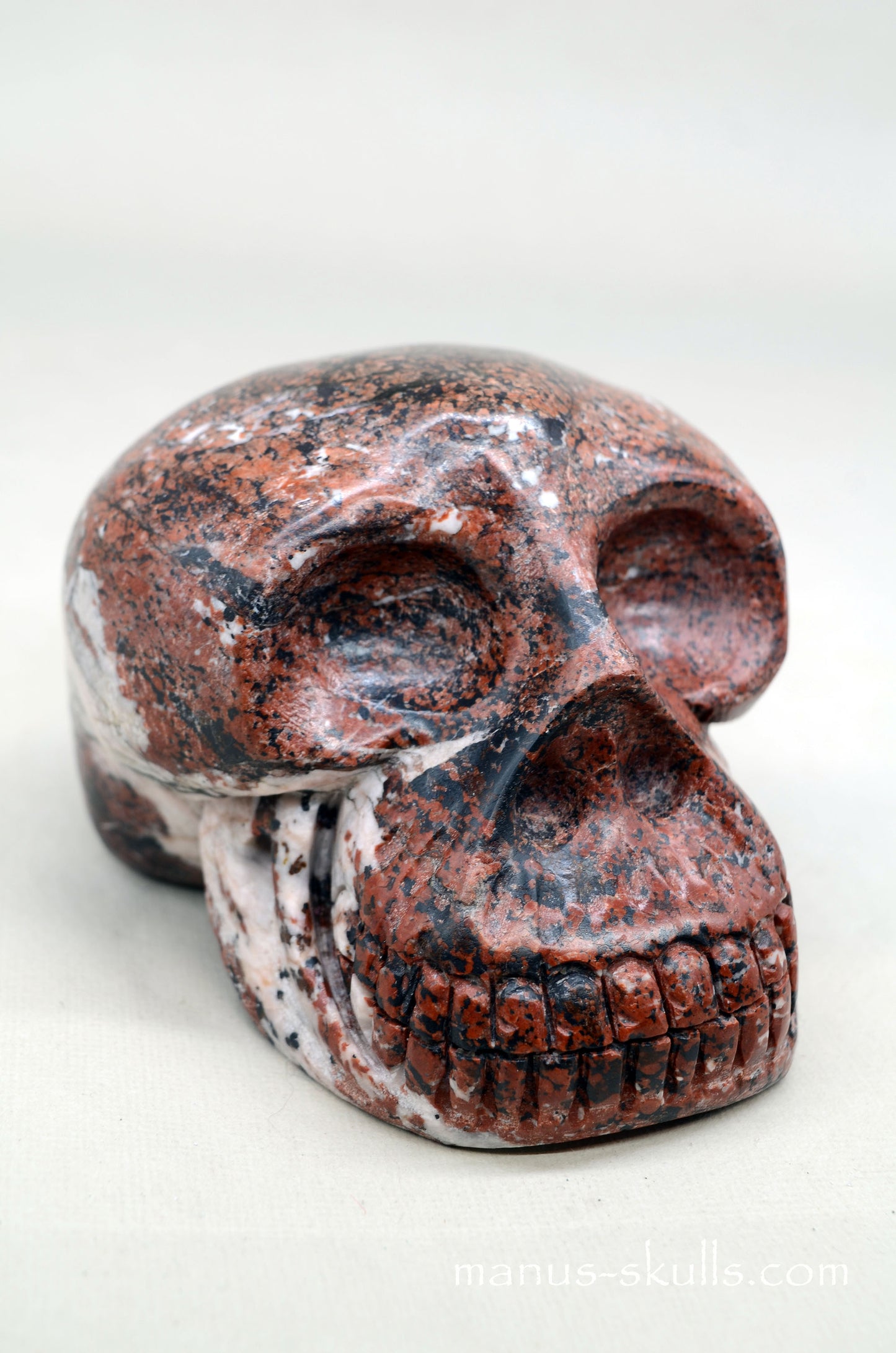 Large Uv Fluorescent Willemite SKULL