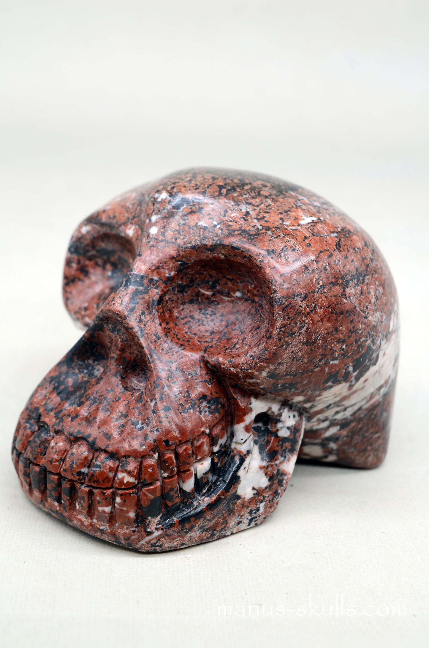 Large Uv Fluorescent Willemite SKULL