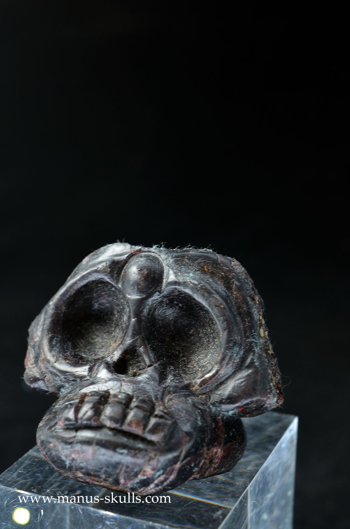Manus skulls unique Crystal Carvings handmade skulls dragons pendants preseli bluestone tribals spiritual meaning wand Unicorn .. garnet