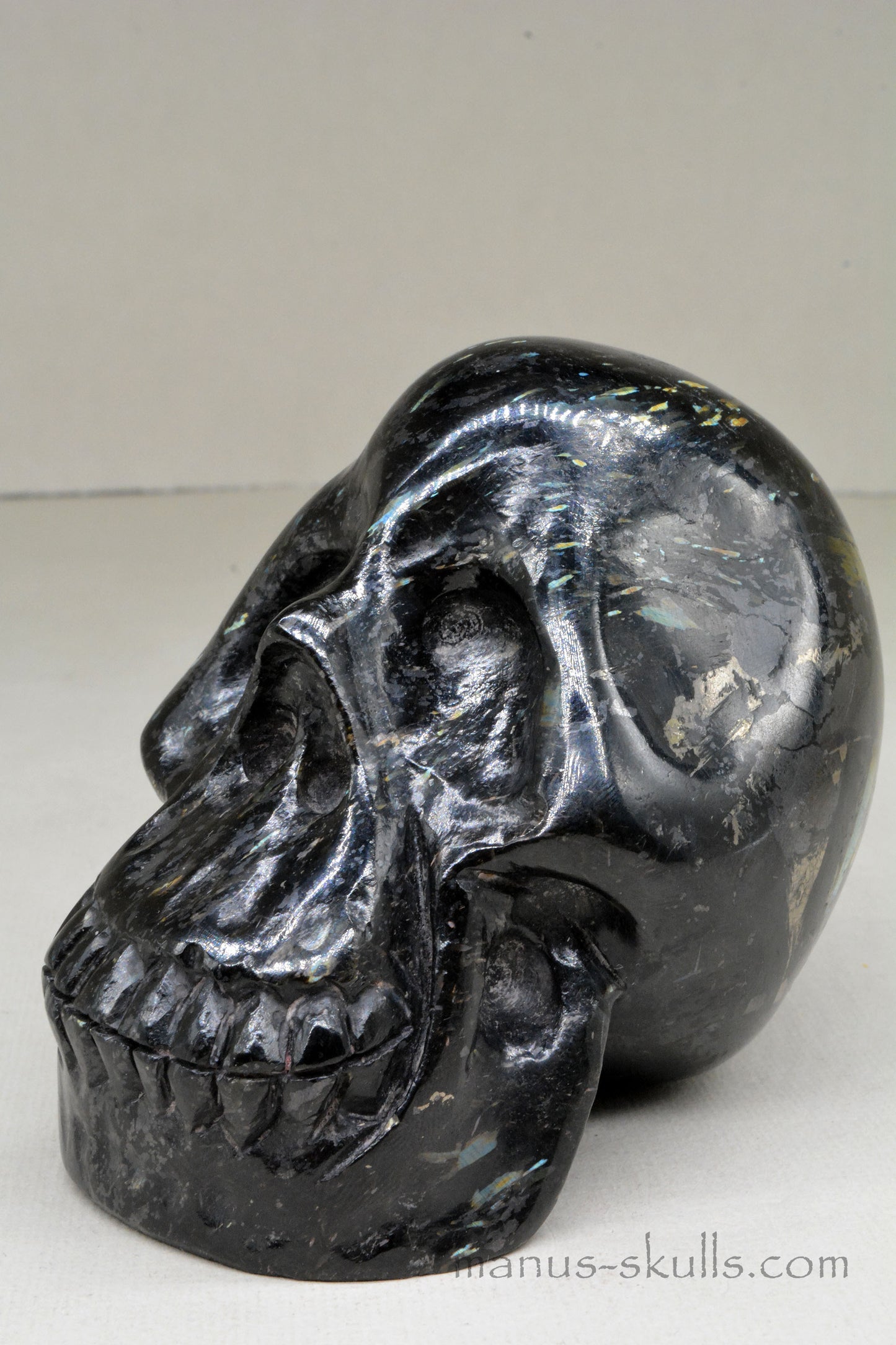 Large Nummite Skull ....