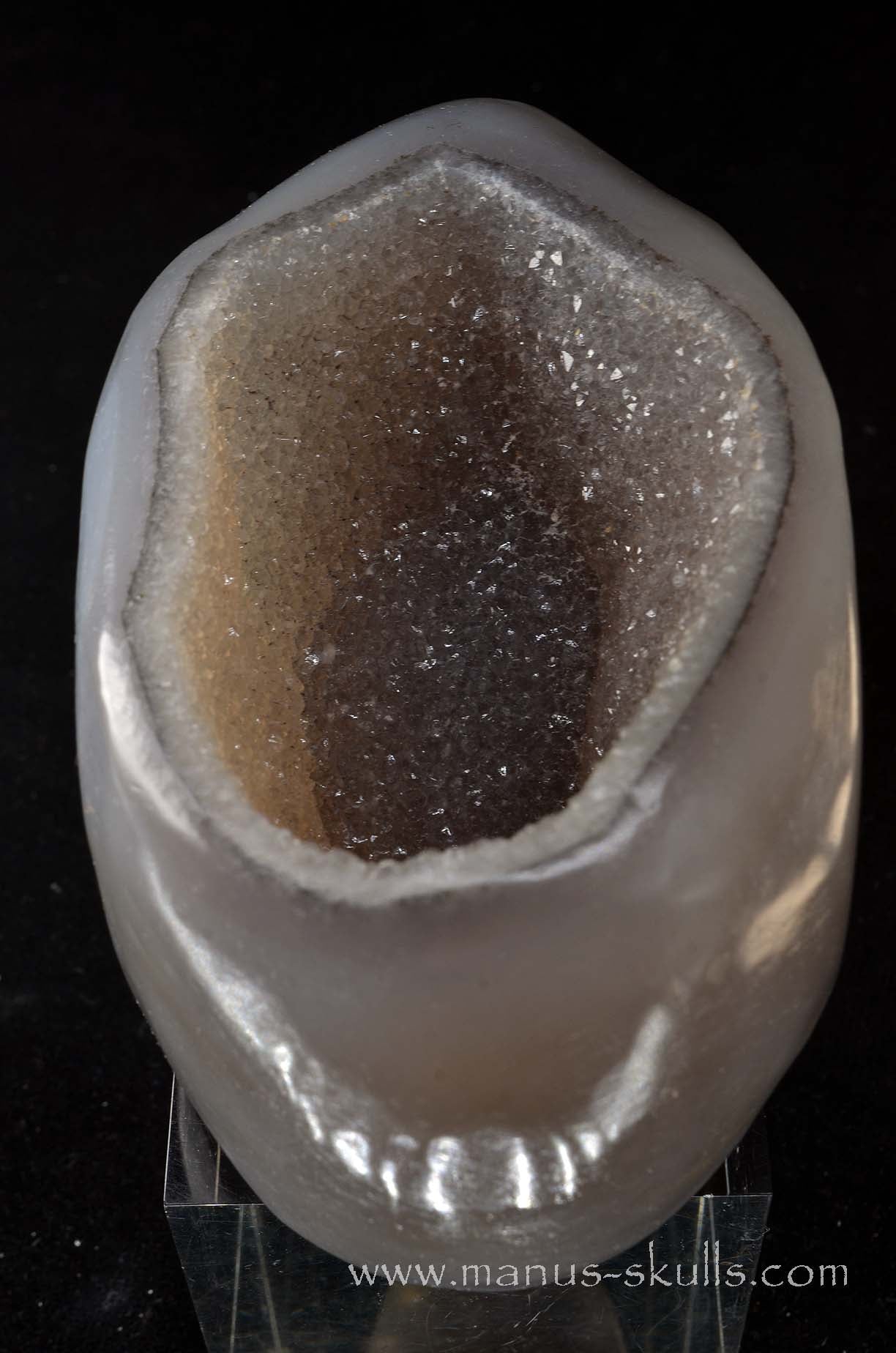 Open minded Chalcedony Geode Skull