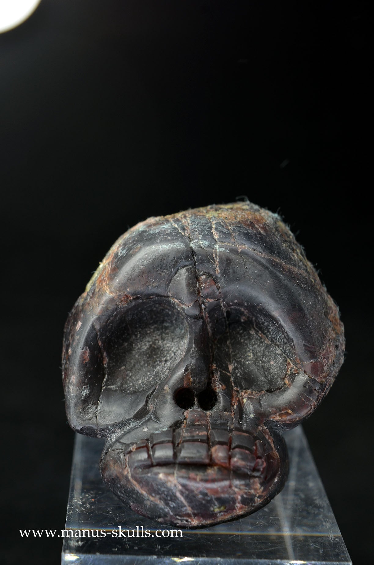 Manus skulls unique Crystal Carvings handmade skulls dragons pendants preseli bluestone tribals spiritual meaning wand Unicorn .. garnet