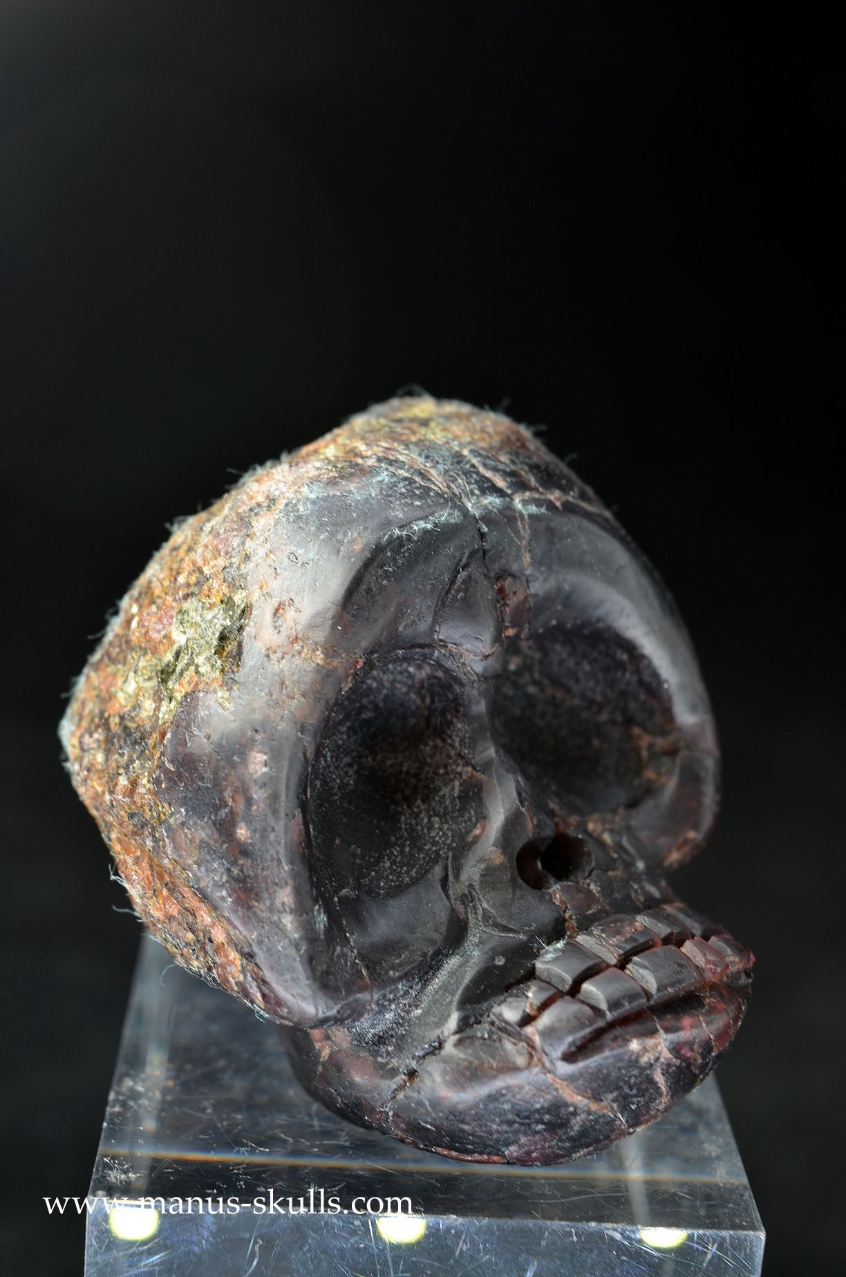 Manus skulls unique Crystal Carvings handmade skulls dragons pendants preseli bluestone tribals spiritual meaning wand Unicorn .. garnet