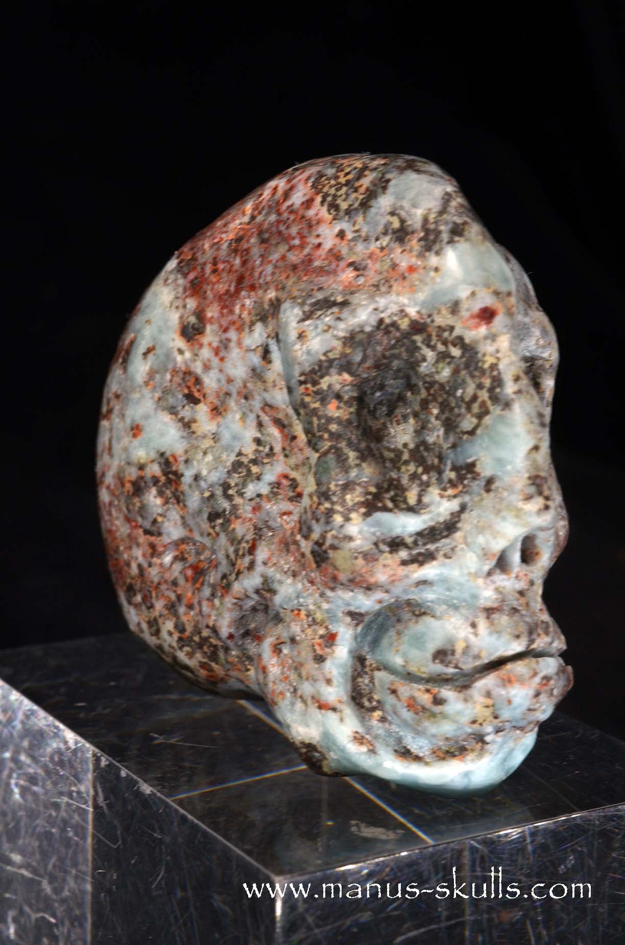 Crystal Skulls , hand carved, grounding, alien, minerals, kristallen schedel, Reiki  , Crâne de Cristal, healing, Skull, spirituality, new age, kundalini