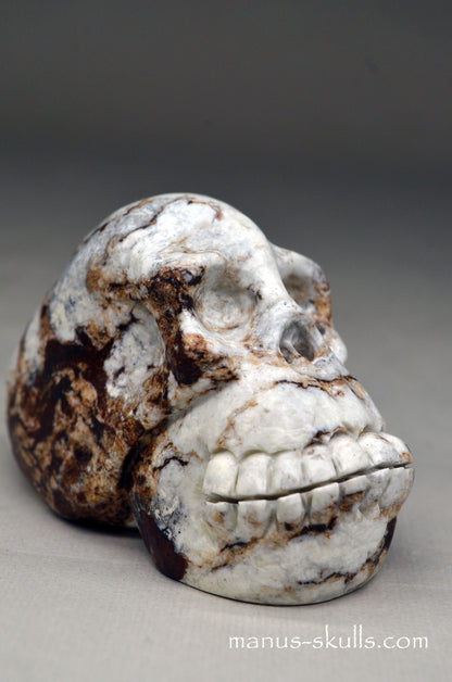 GASPEITE (Lemon Chrysoprase) Manus SKULL