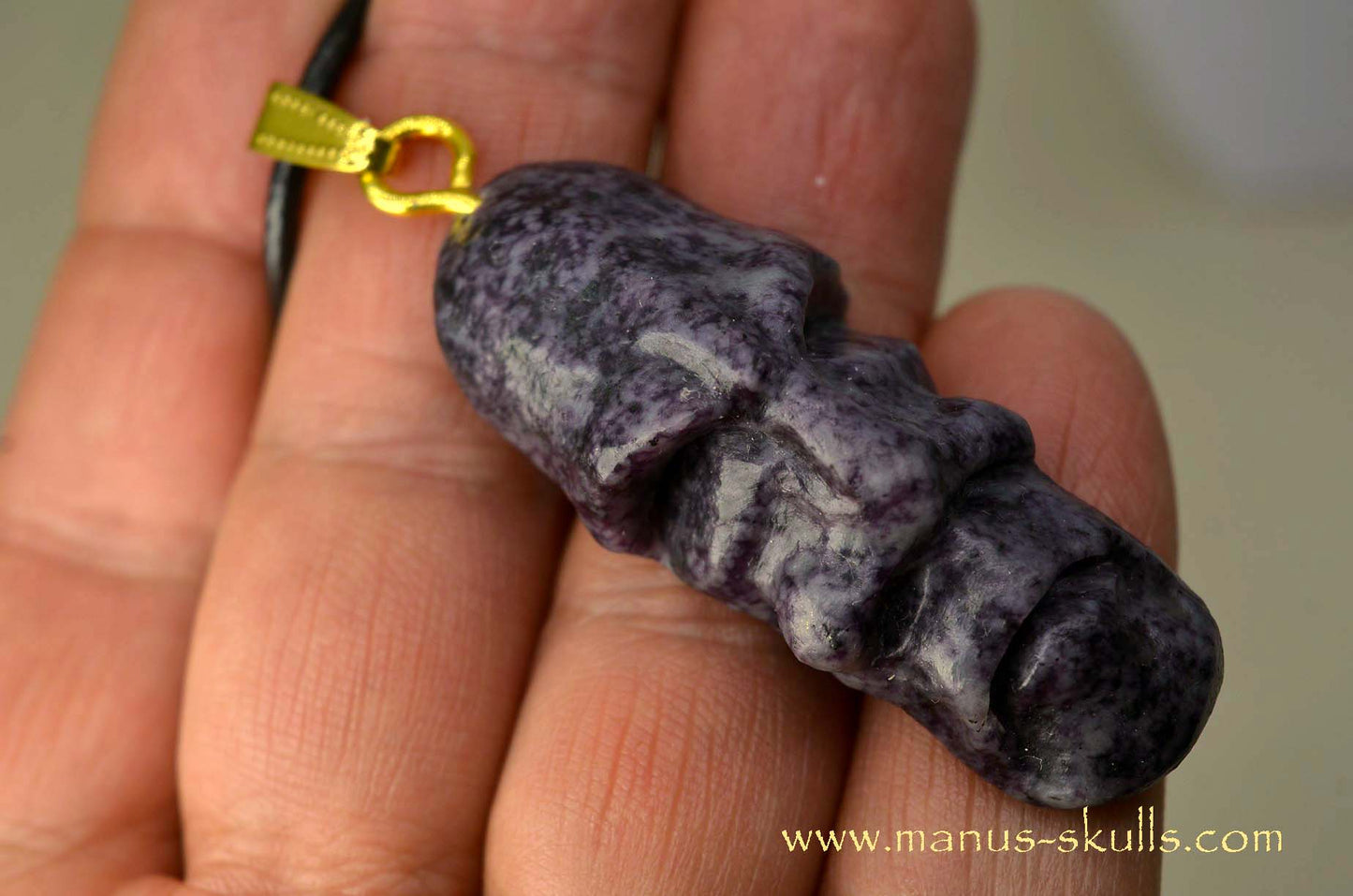 Kammererite pendant .....