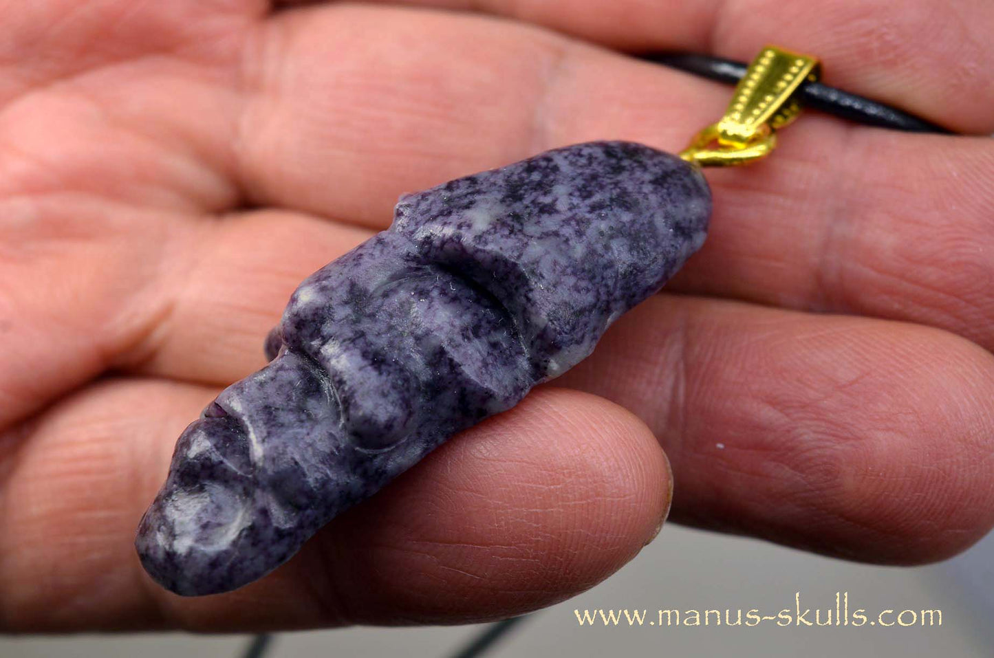 Kammererite pendant .....