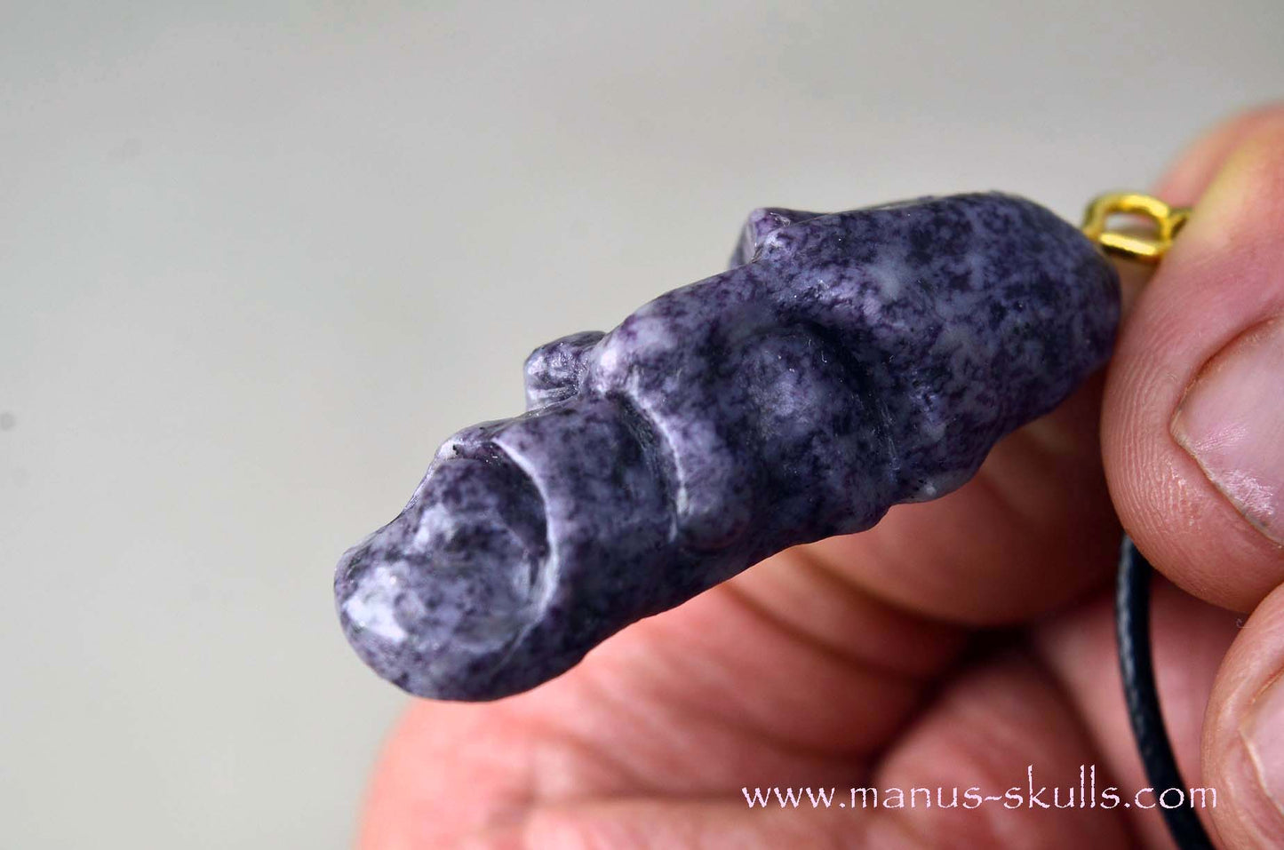 Kammererite pendant .....