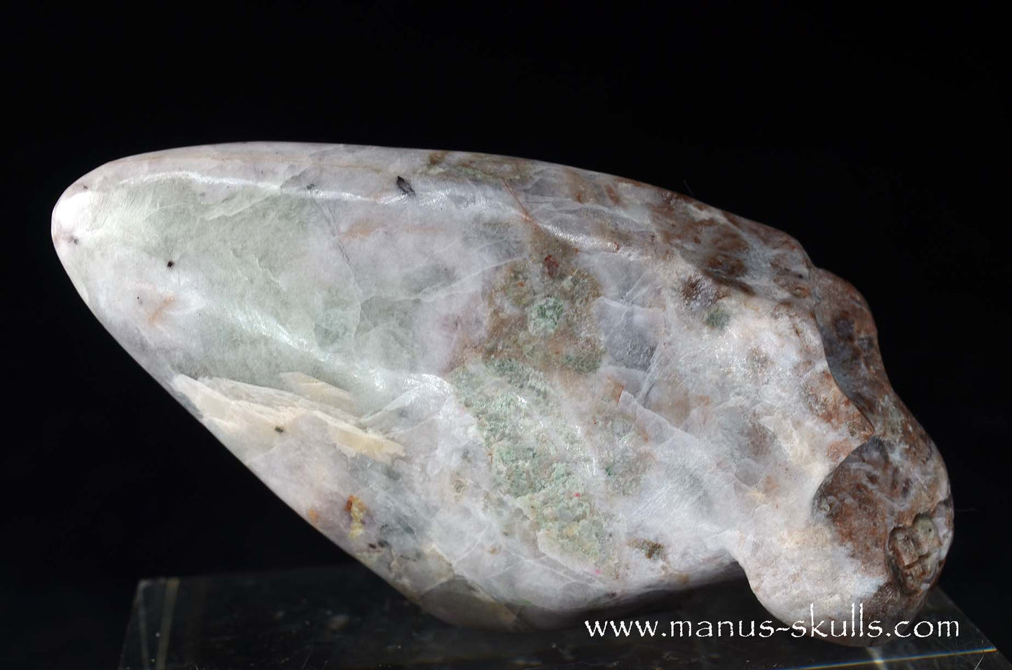 Fluorite in Barite Traveller Skull