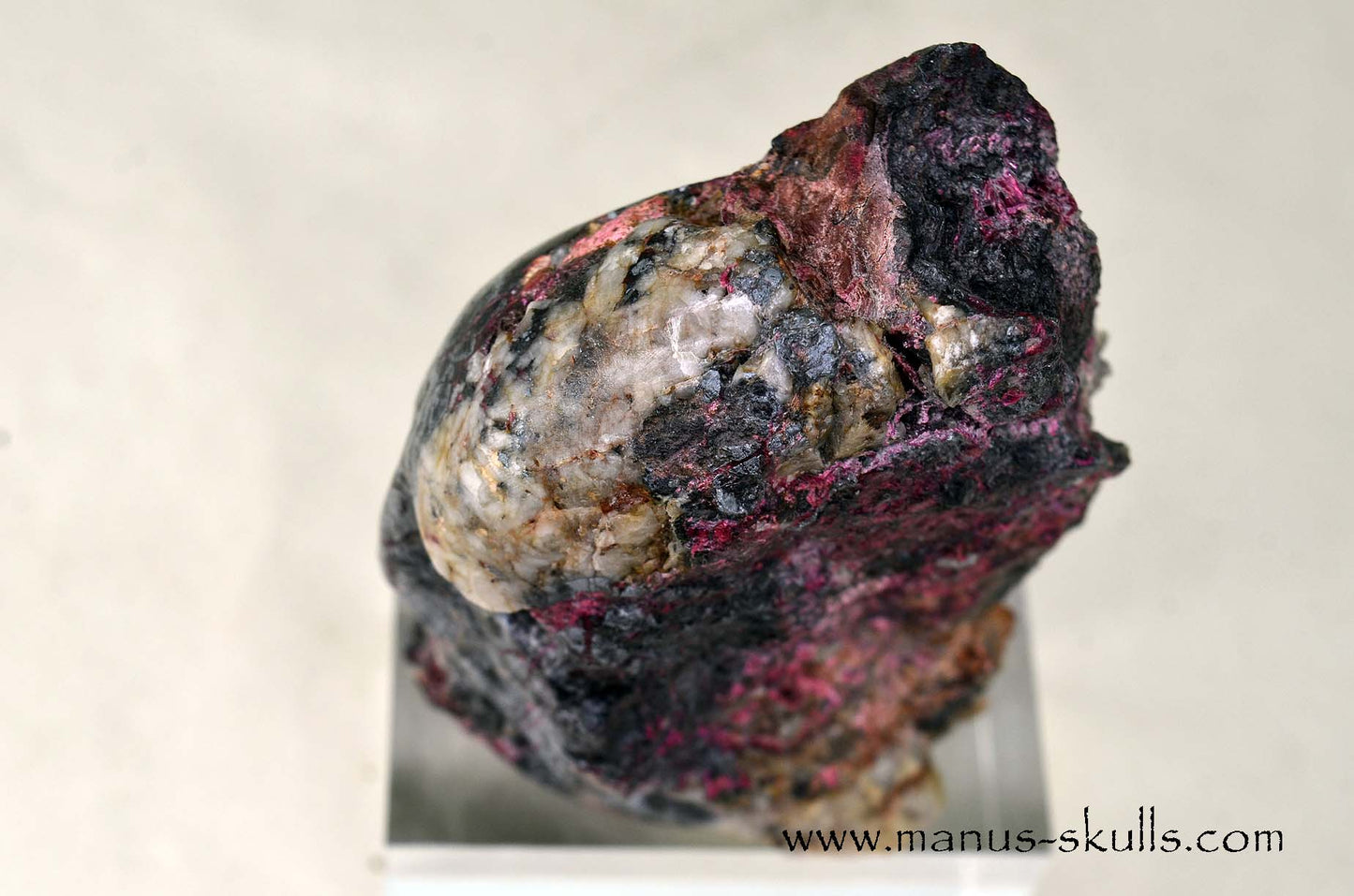 Rare Erythrite Skull