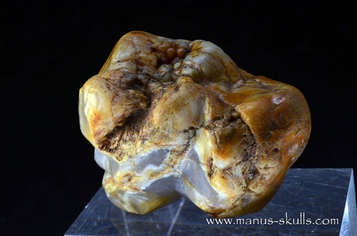 Agate Character Skull Face.