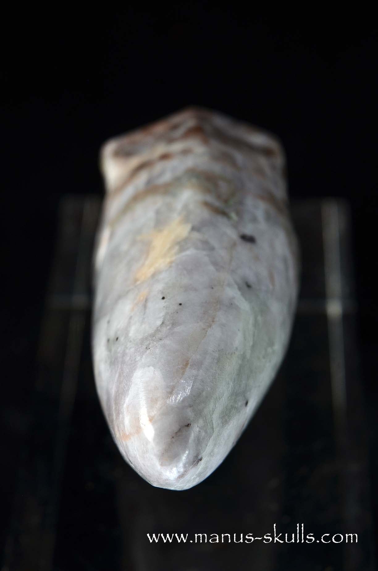 Fluorite in Barite Traveller Skull