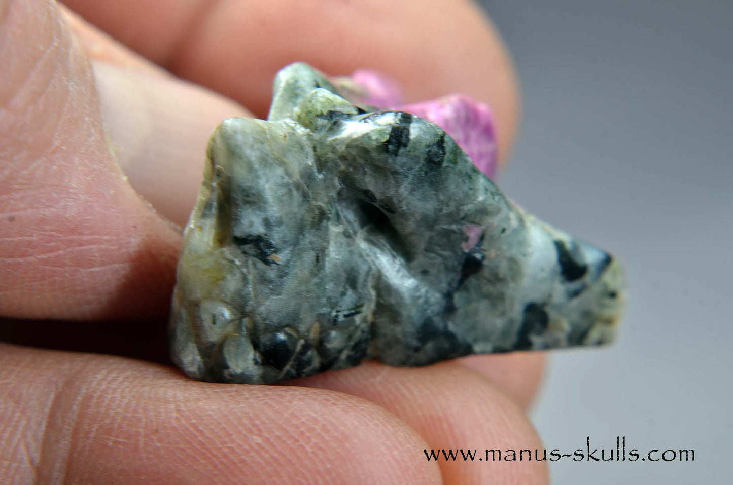 Rare Greenland HACKMANITE Baby Dragon (UV)