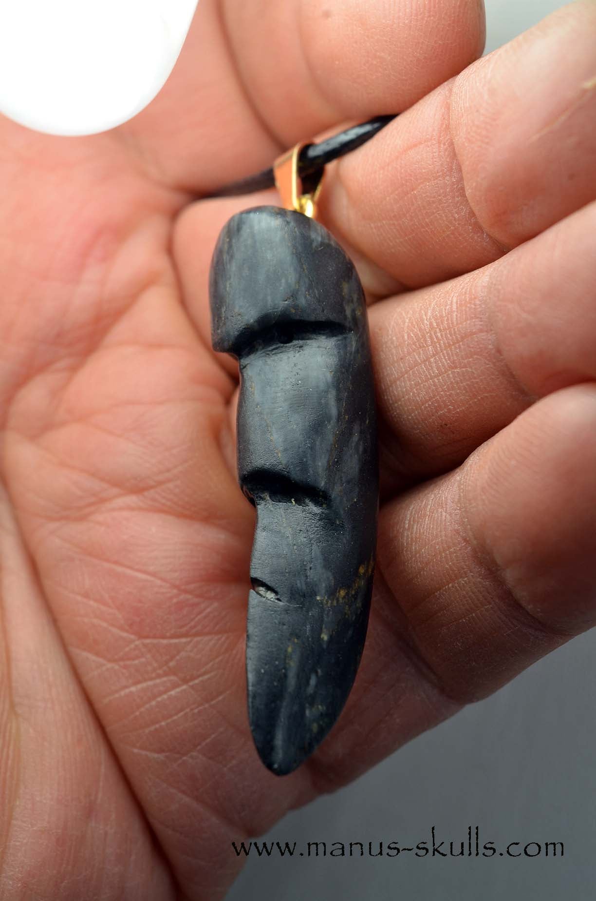ISUA Tribal Pendant