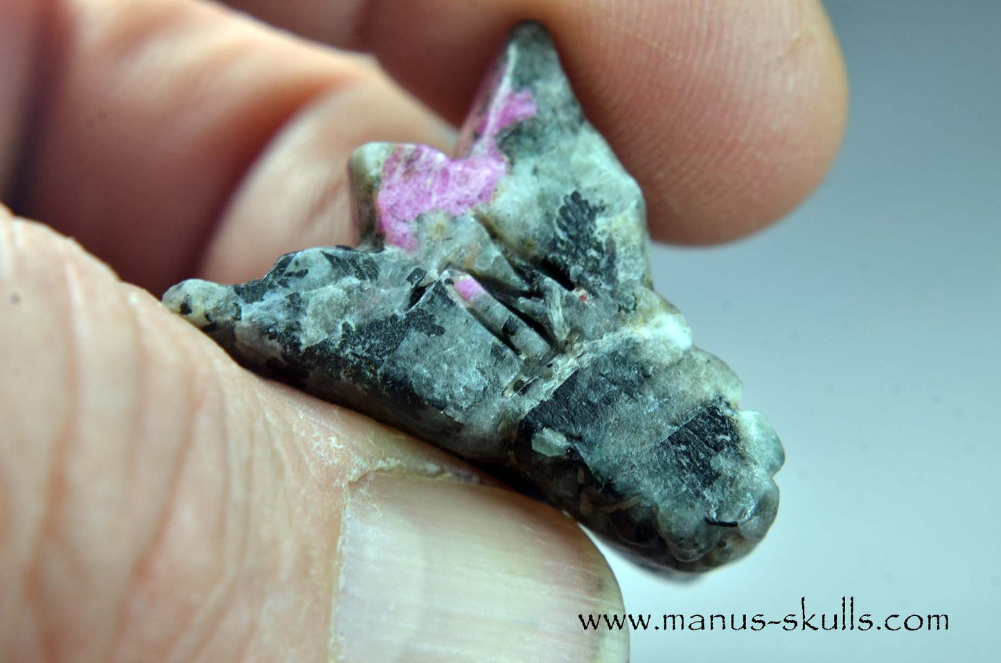 Rare Greenland HACKMANITE Baby Dragon (UV)