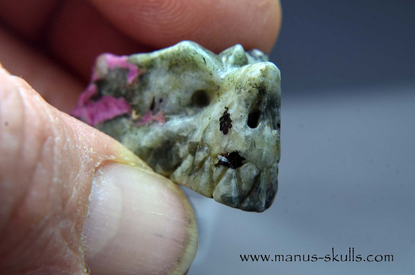 Rare Greenland HACKMANITE Baby Dragon (UV)