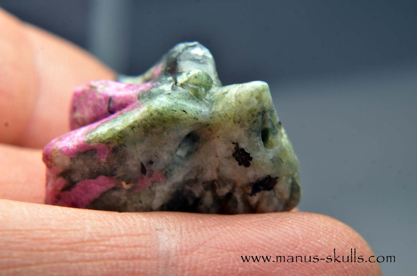 Rare Greenland HACKMANITE Baby Dragon (UV)