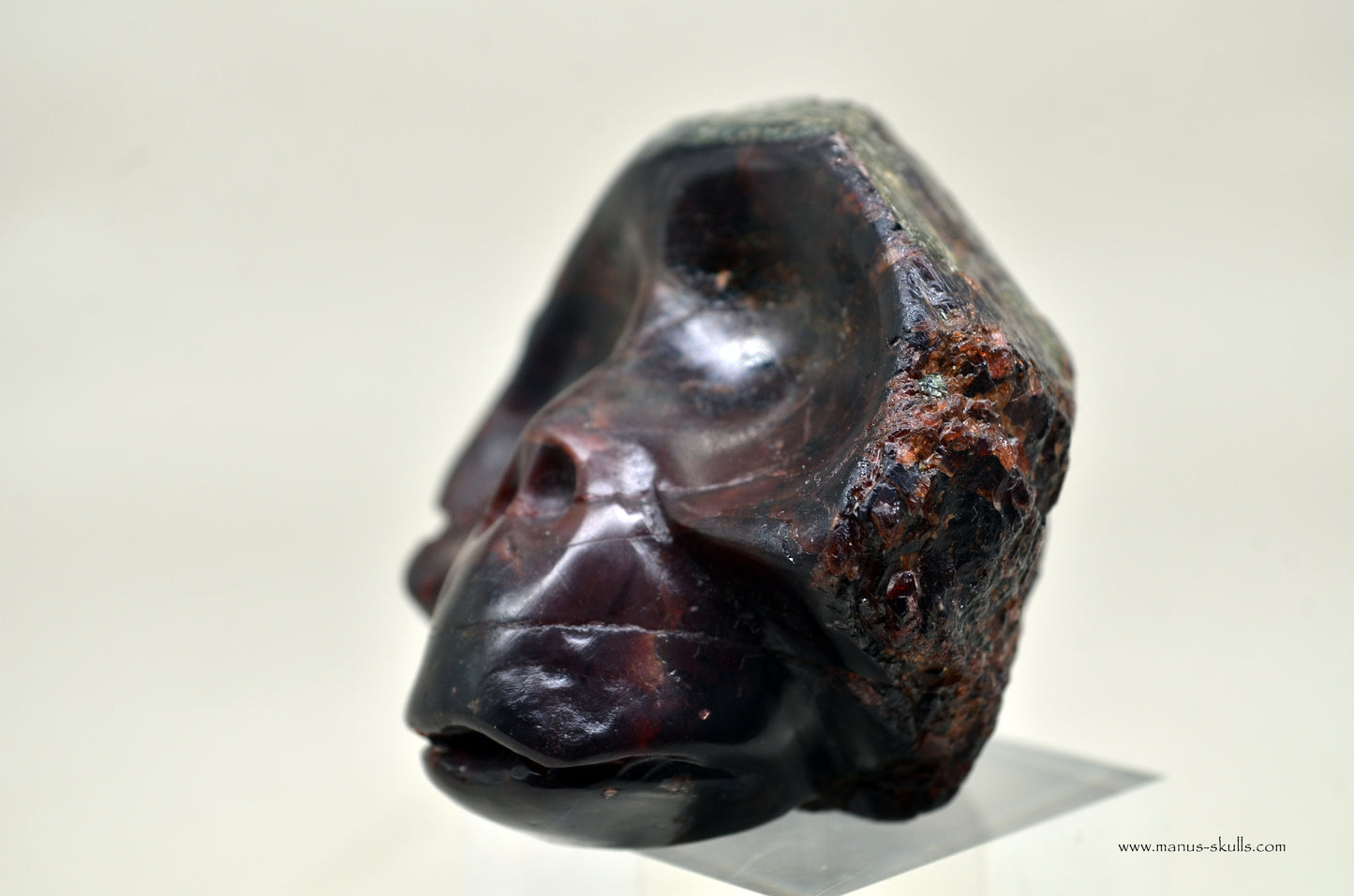 Garnet Skull