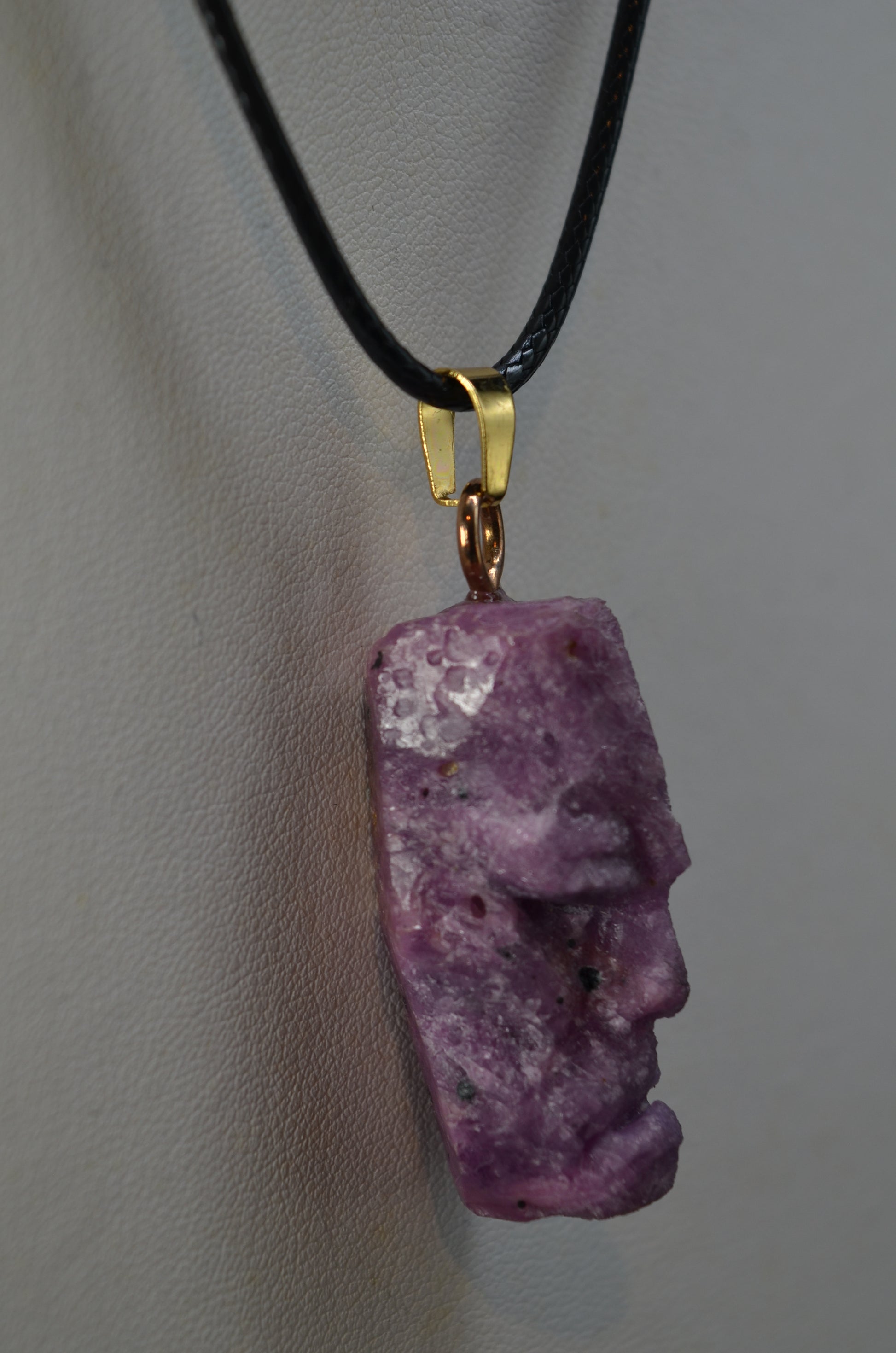 Manus skulls unique Crystal Carvings handmade skulls dragons pendants preseli bluestone tribals spiritual meaning wand Unicorn ..  ruby