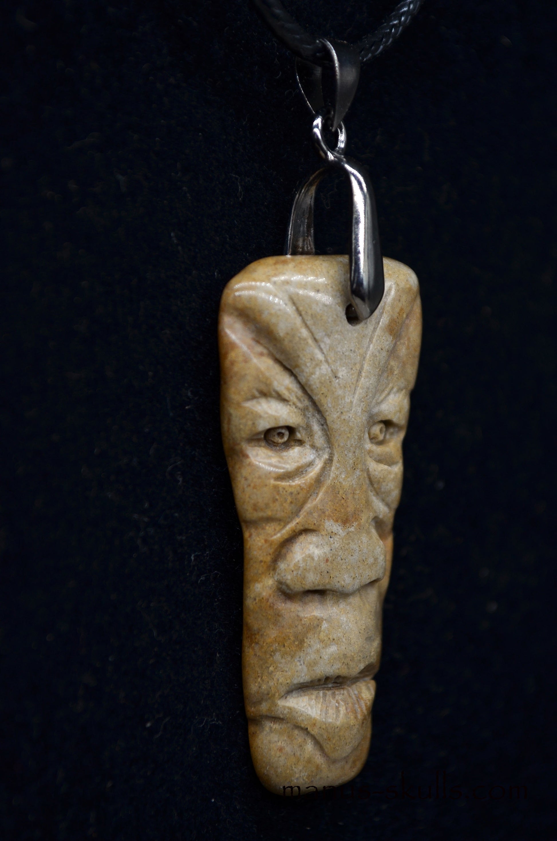 Sarsens stone Manus Pendant