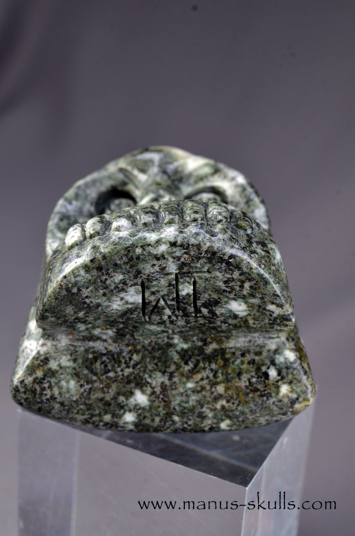 Lucky Presely Bluestone Skull